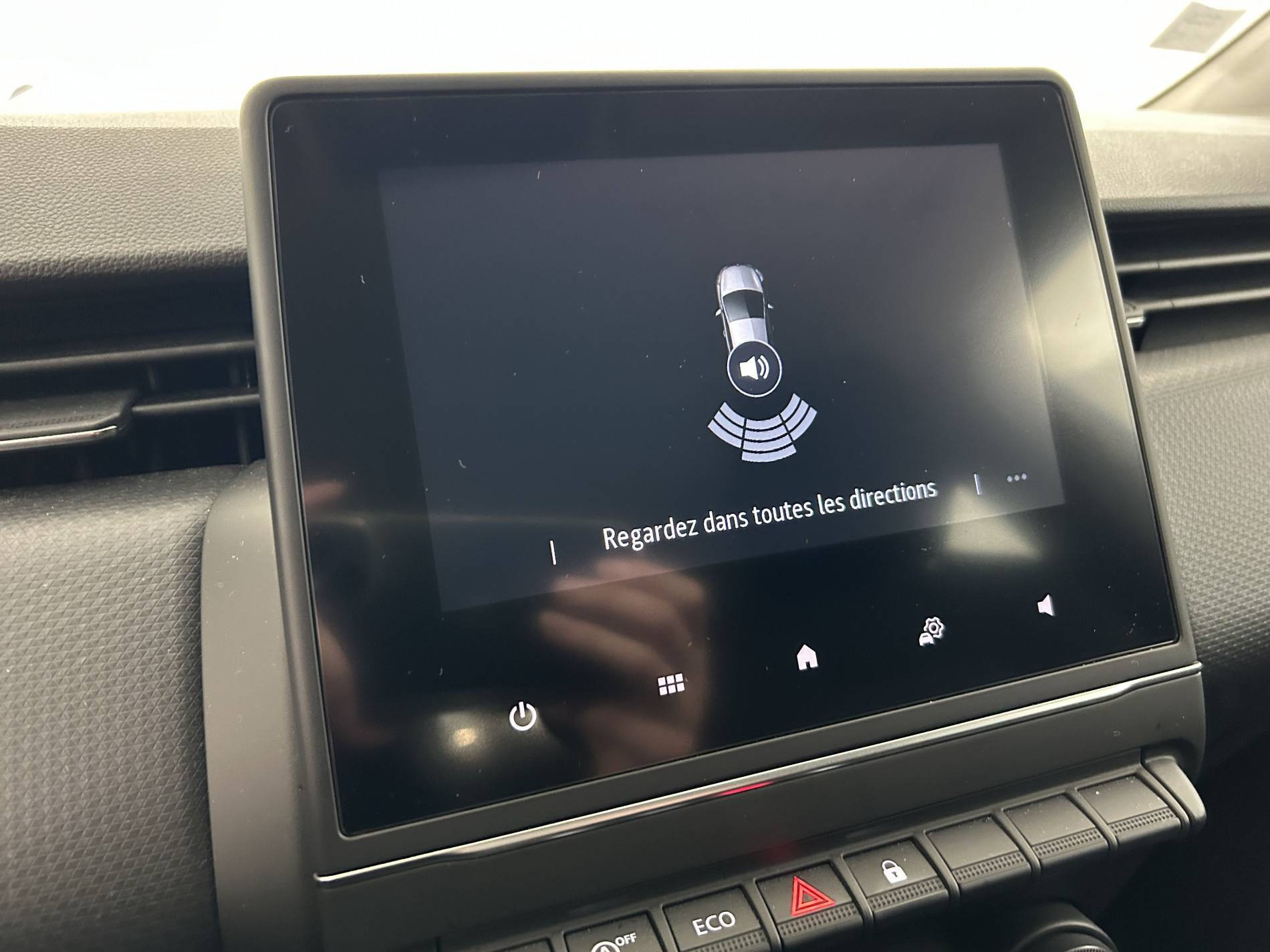 Vente en ligne Renault Clio 5 Clio TCe 90 - 21N au prix de 13 890 €