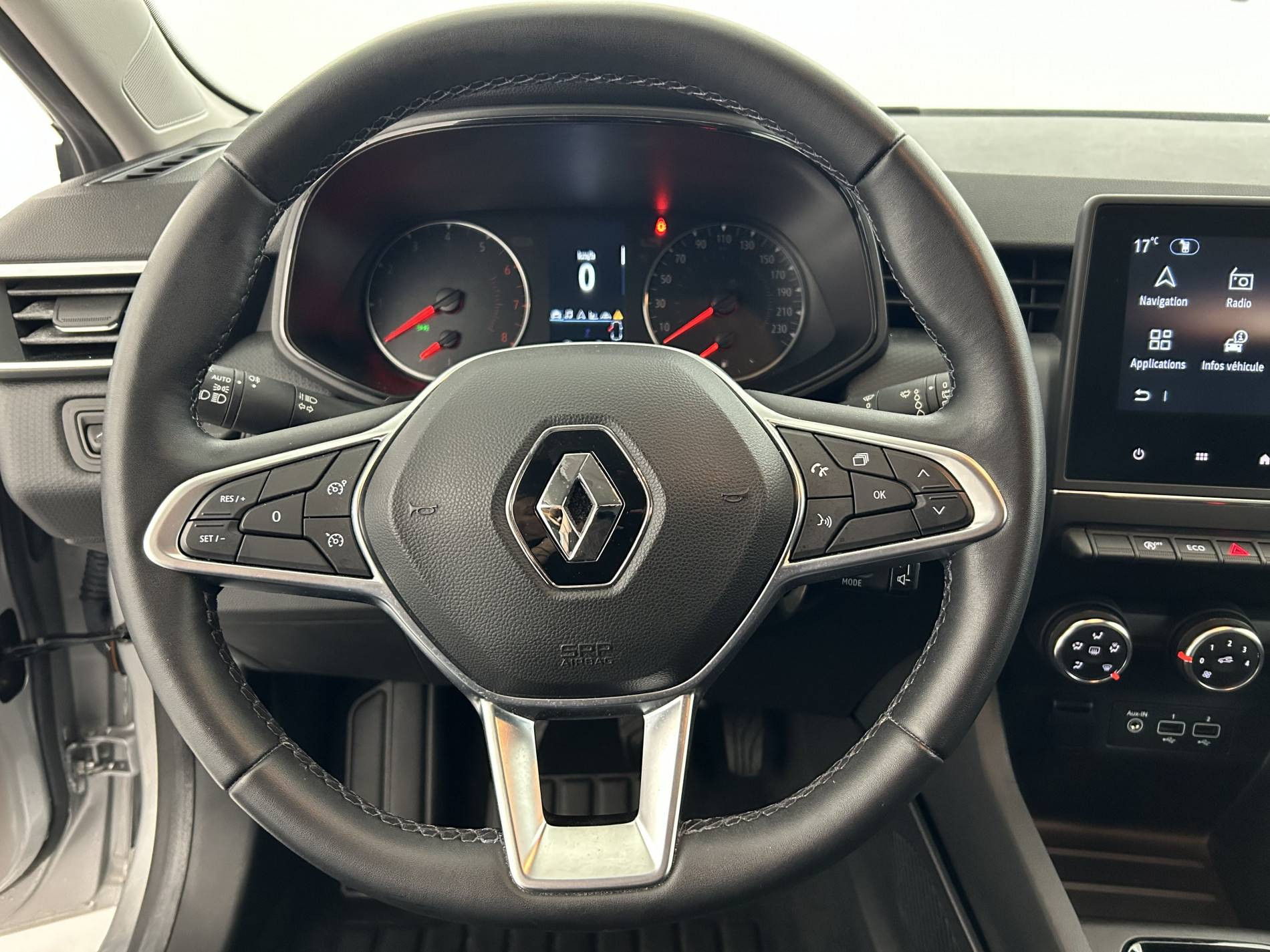 Vente en ligne Renault Clio 5 Clio TCe 90 - 21N au prix de 13 890 €