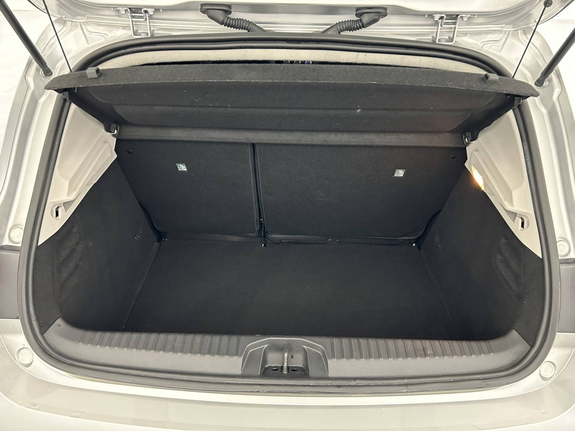 Vente en ligne Renault Clio 5 Clio TCe 90 - 21N au prix de 13 890 €