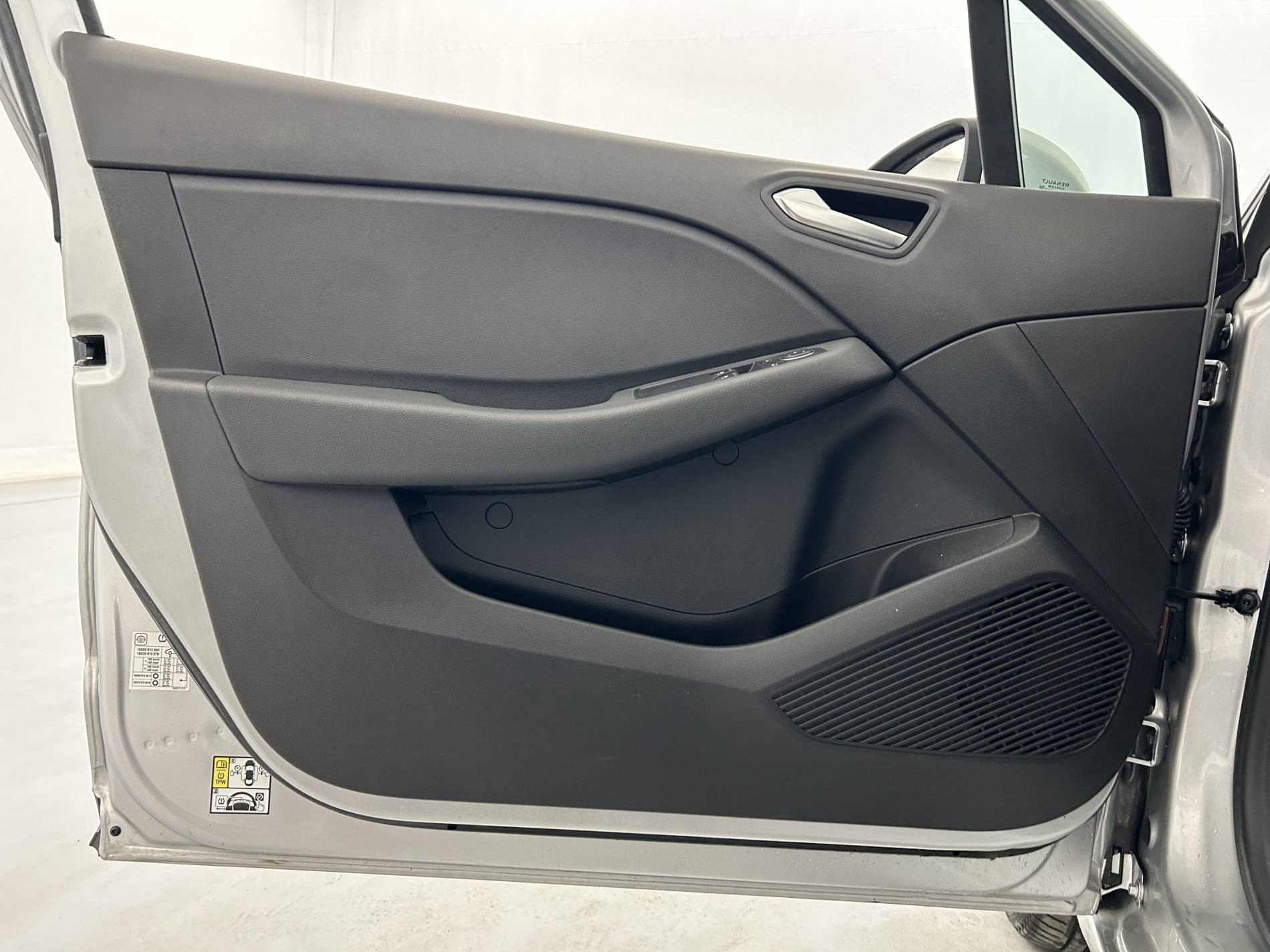 Vente en ligne Renault Clio 5 Clio TCe 90 - 21N au prix de 13 890 €