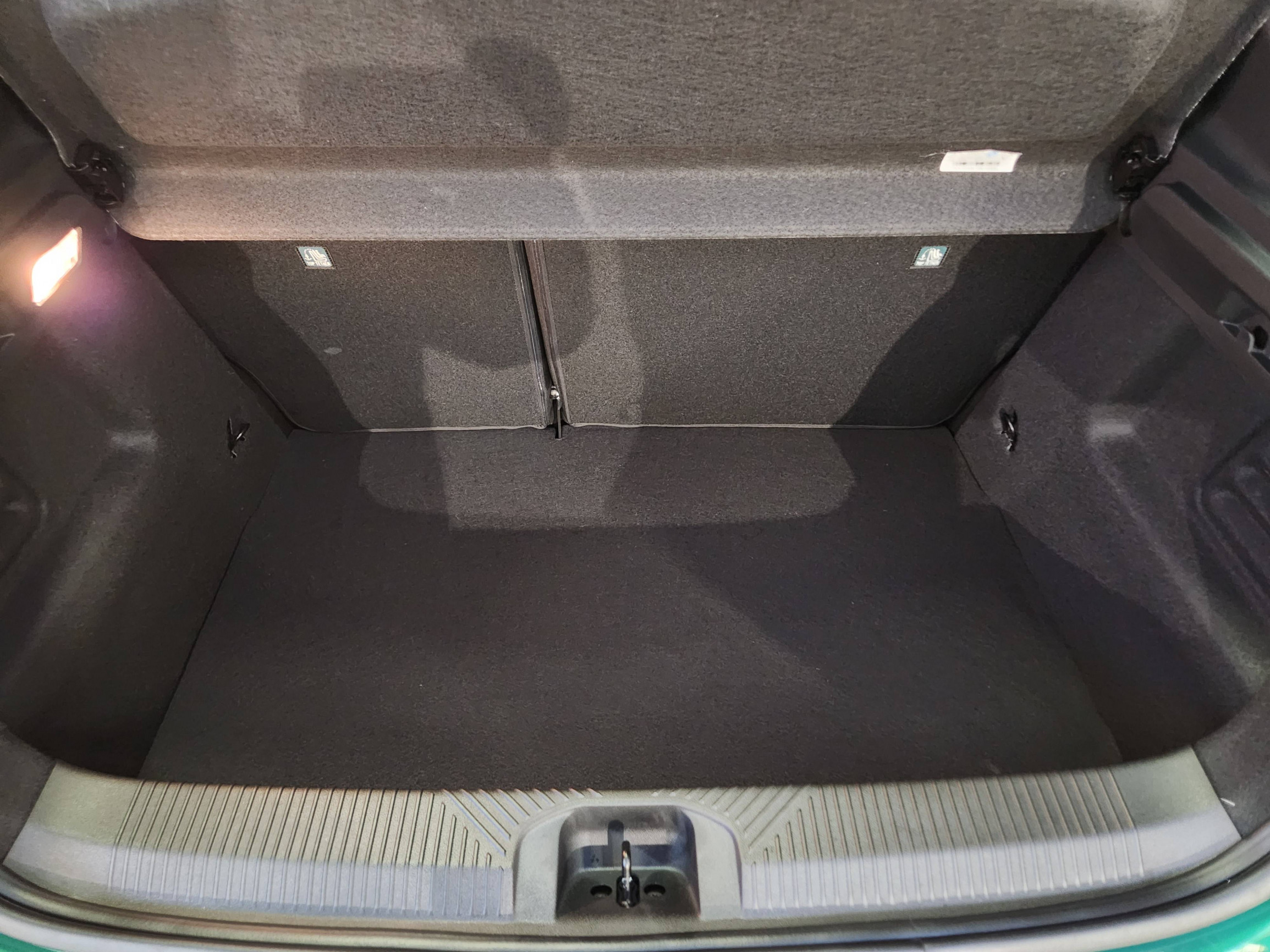 Vente en ligne Renault Clio 6 Clio E-Tech full hybrid 160 ch au prix de 26 499 €