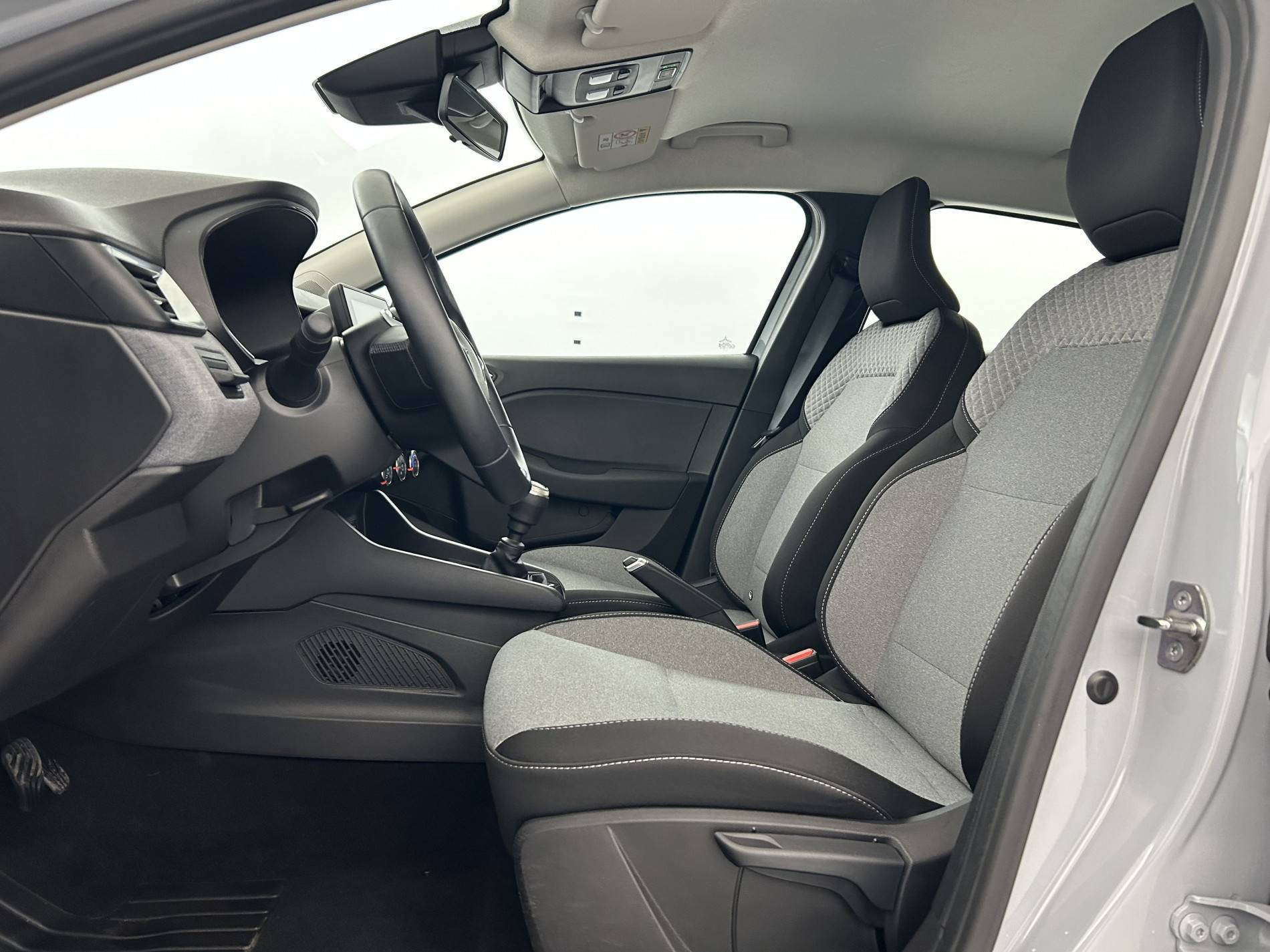 Vente en ligne Renault Clio 5 Clio TCe 90 au prix de 15 999 €