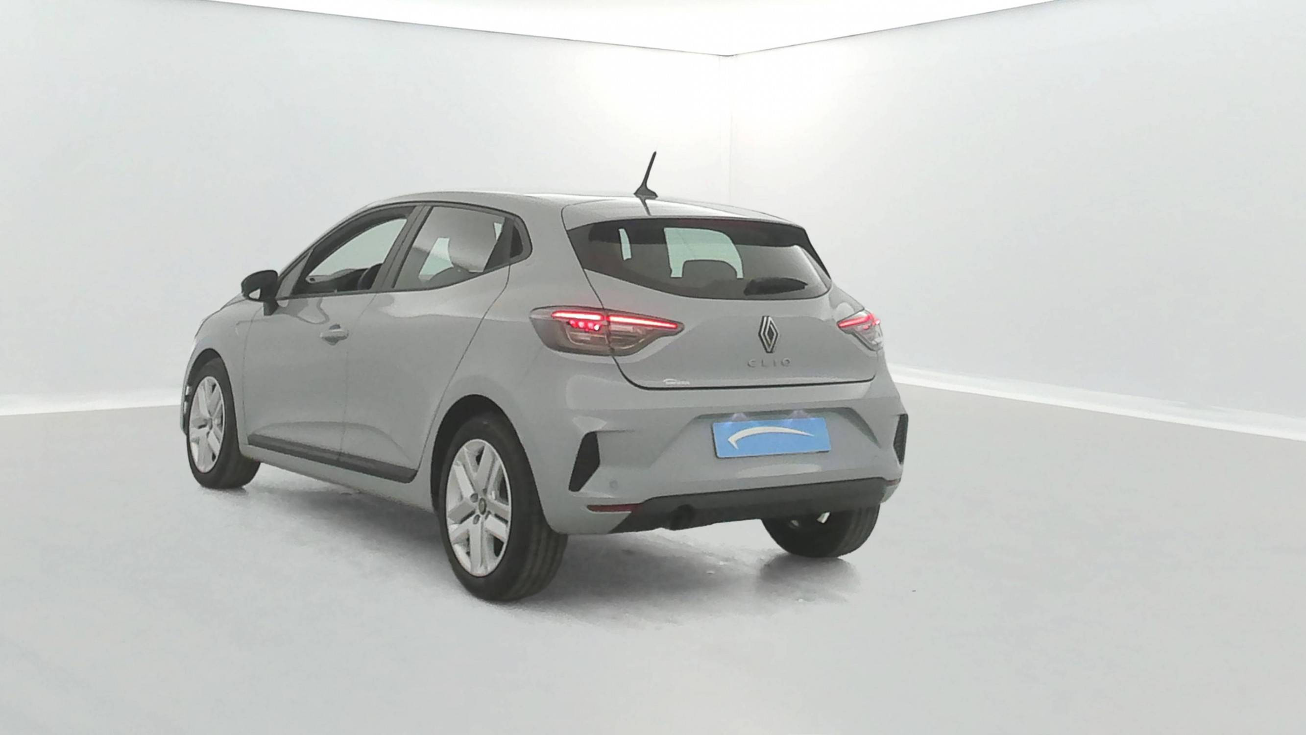 Vente en ligne Renault Clio 5 Clio TCe 90 au prix de 15 999 €