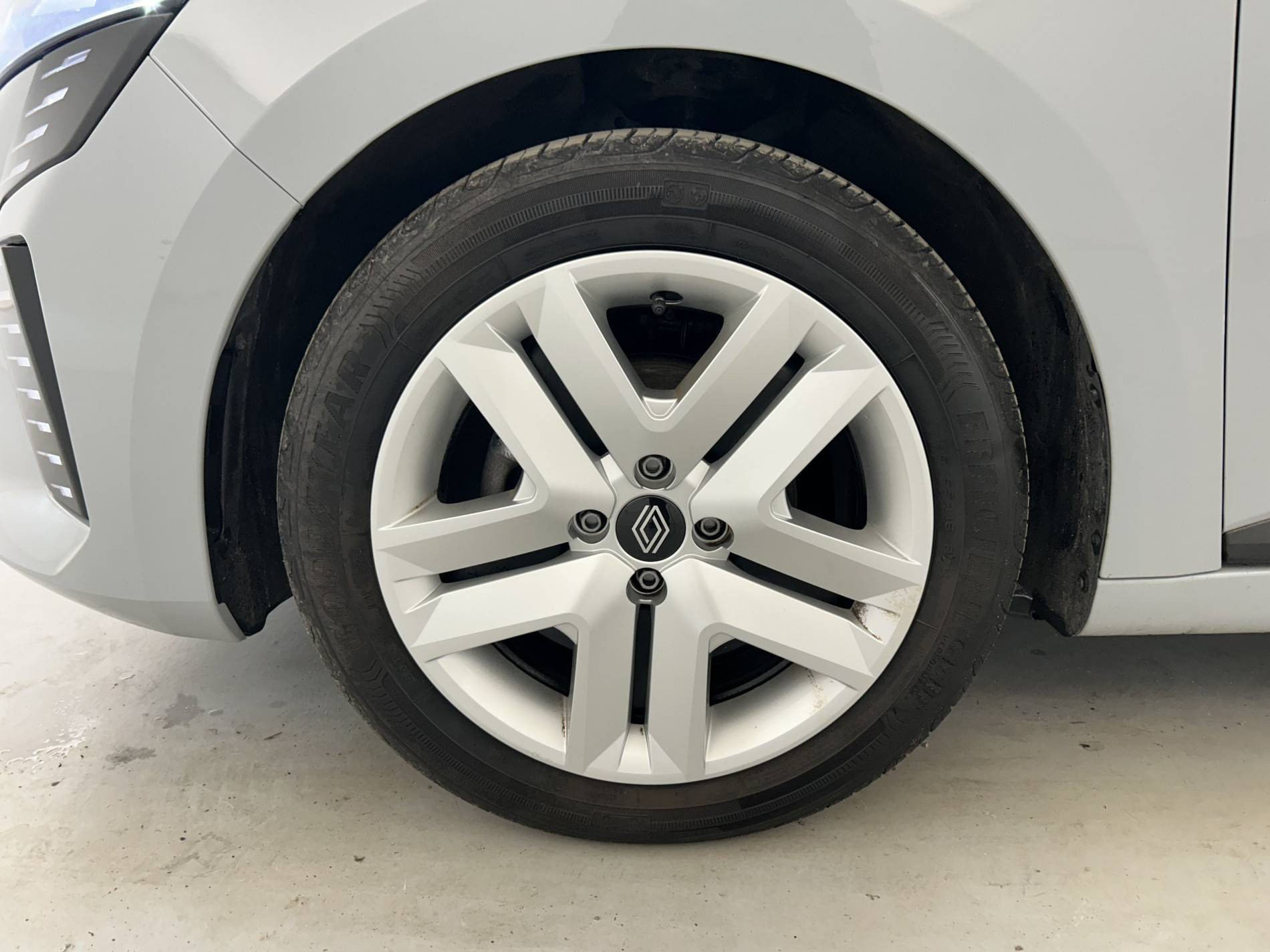 Vente en ligne Renault Clio 5 Clio TCe 90 au prix de 15 999 €