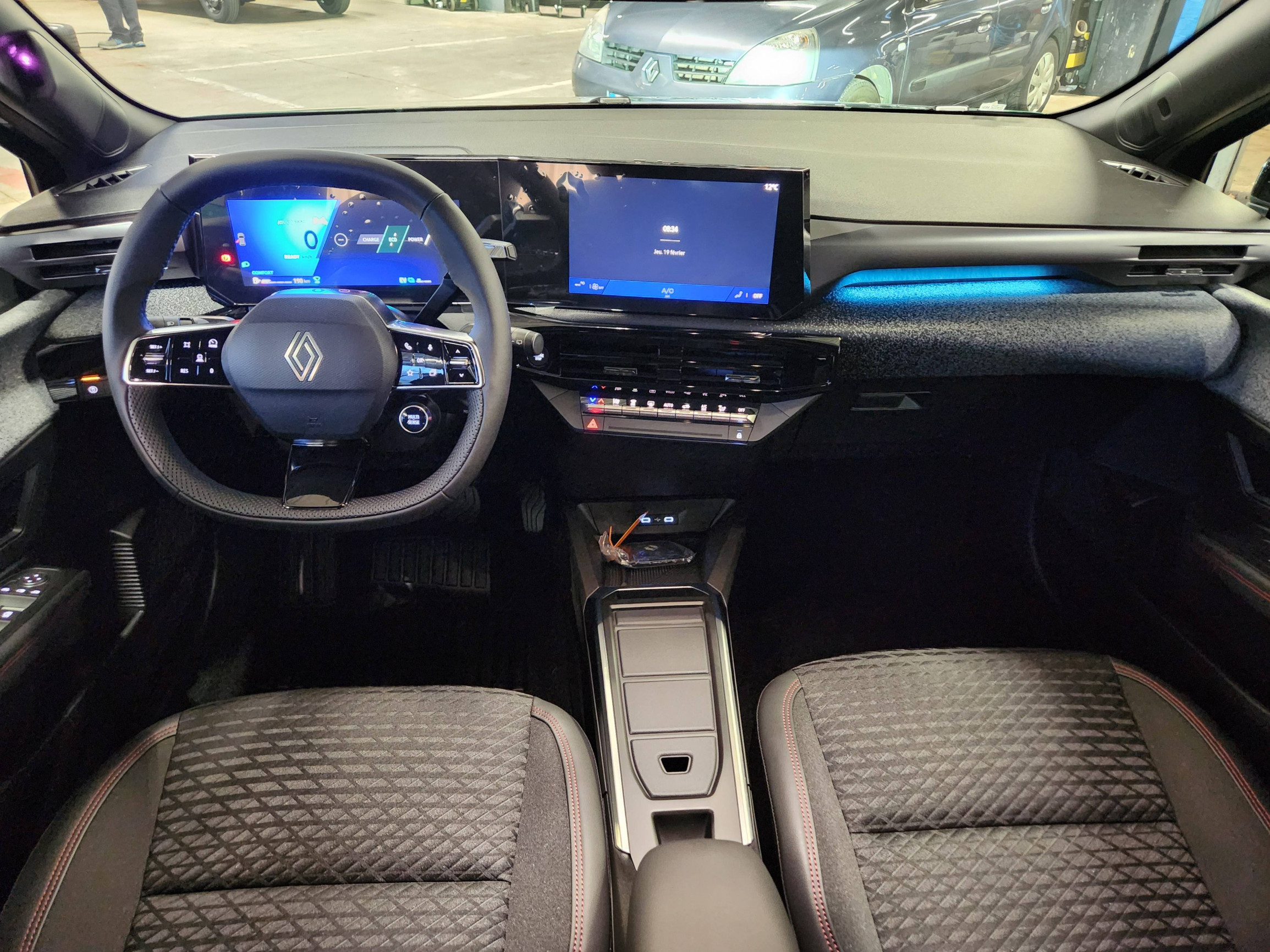 Vente en ligne Renault Clio 6 Clio E-Tech full hybrid 160 ch au prix de 26 499 €