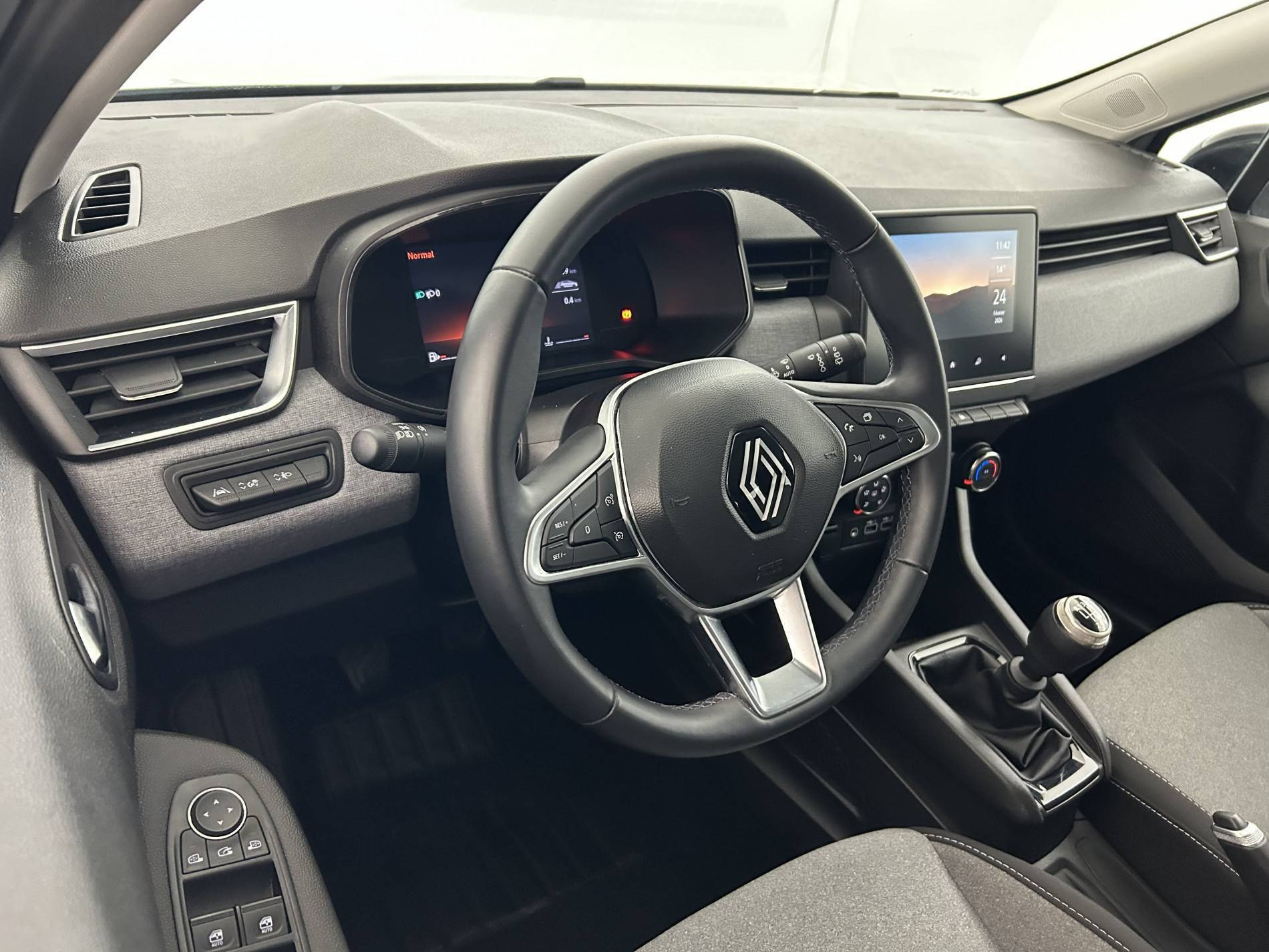 Vente en ligne Renault Clio 5 Clio TCe 90 au prix de 15 999 €