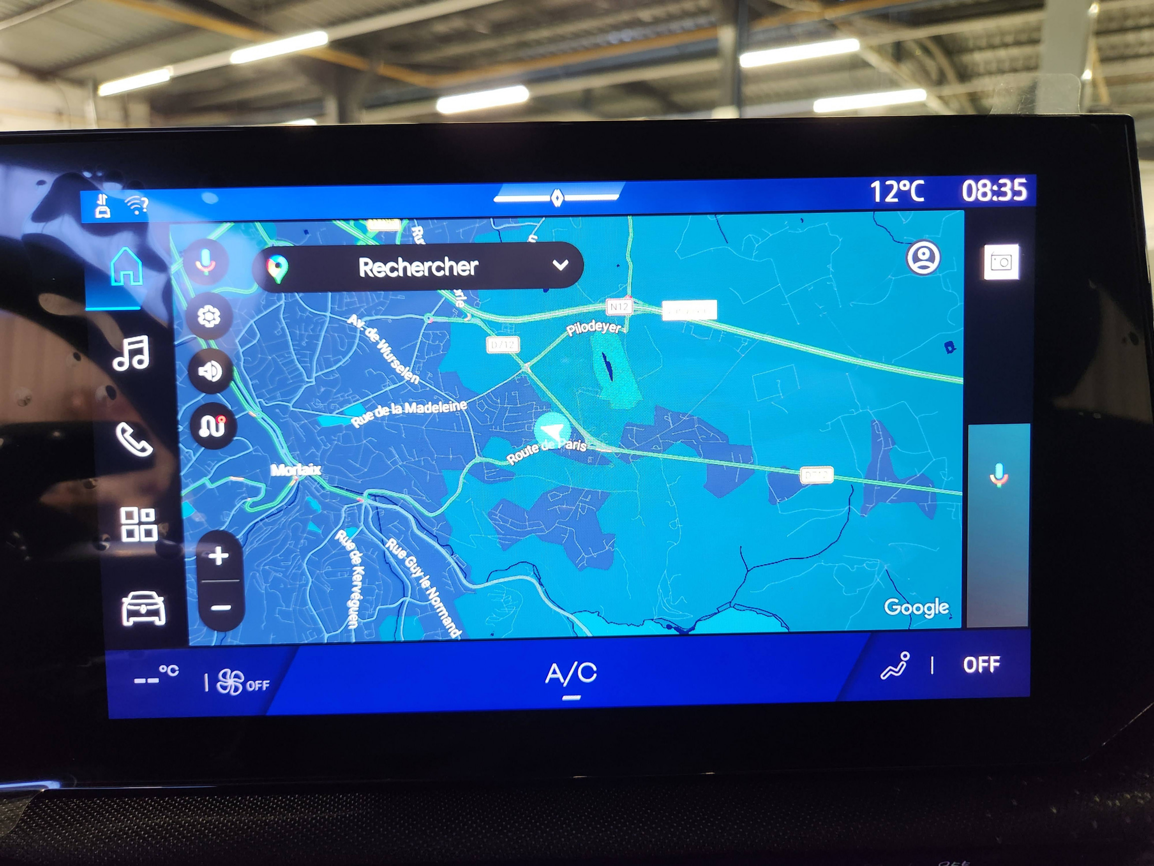 Vente en ligne Renault Clio 6 Clio E-Tech full hybrid 160 ch au prix de 26 499 €