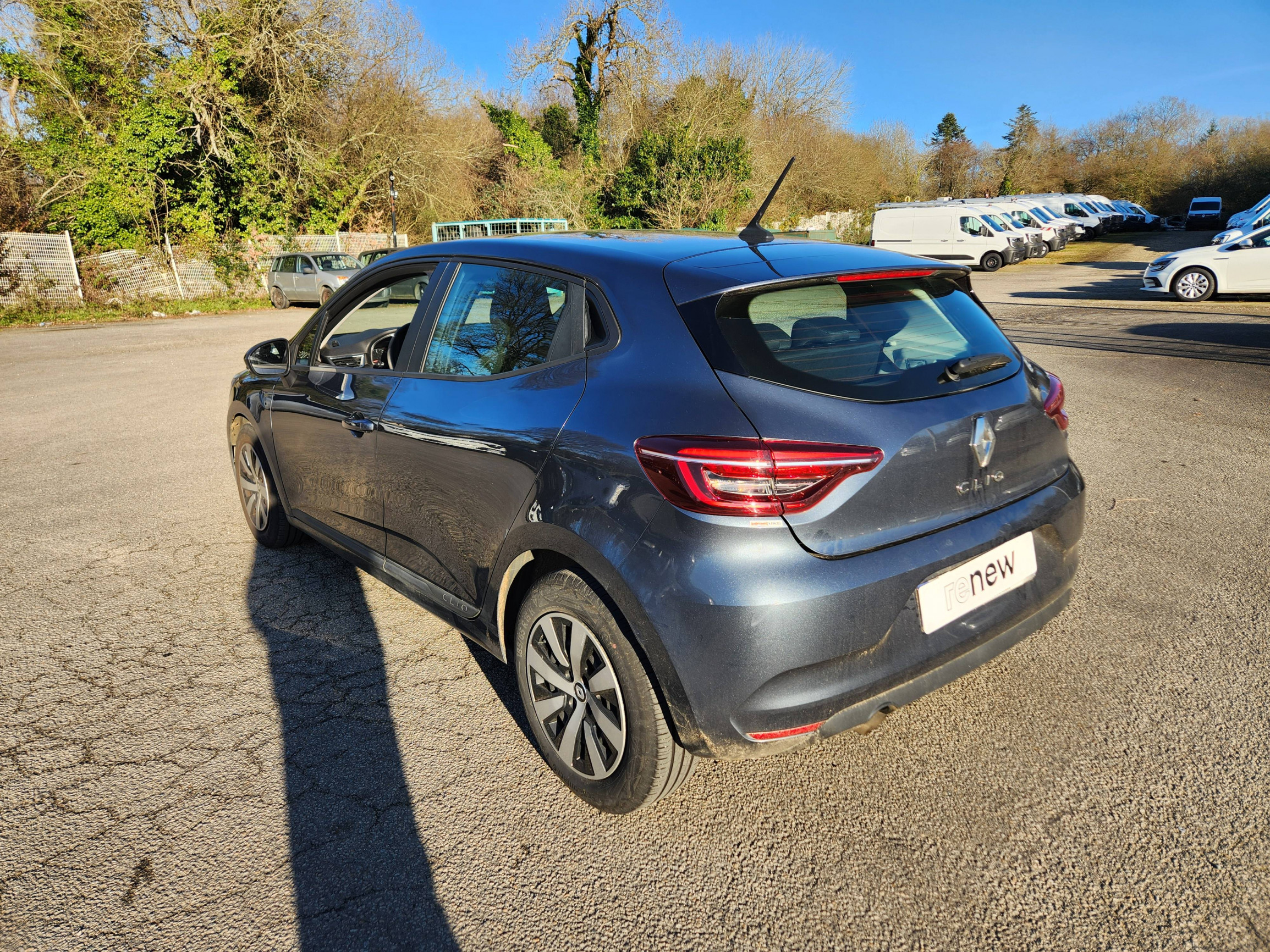 Vente en ligne Renault Clio 5 Clio TCe 90 au prix de 13 499 €