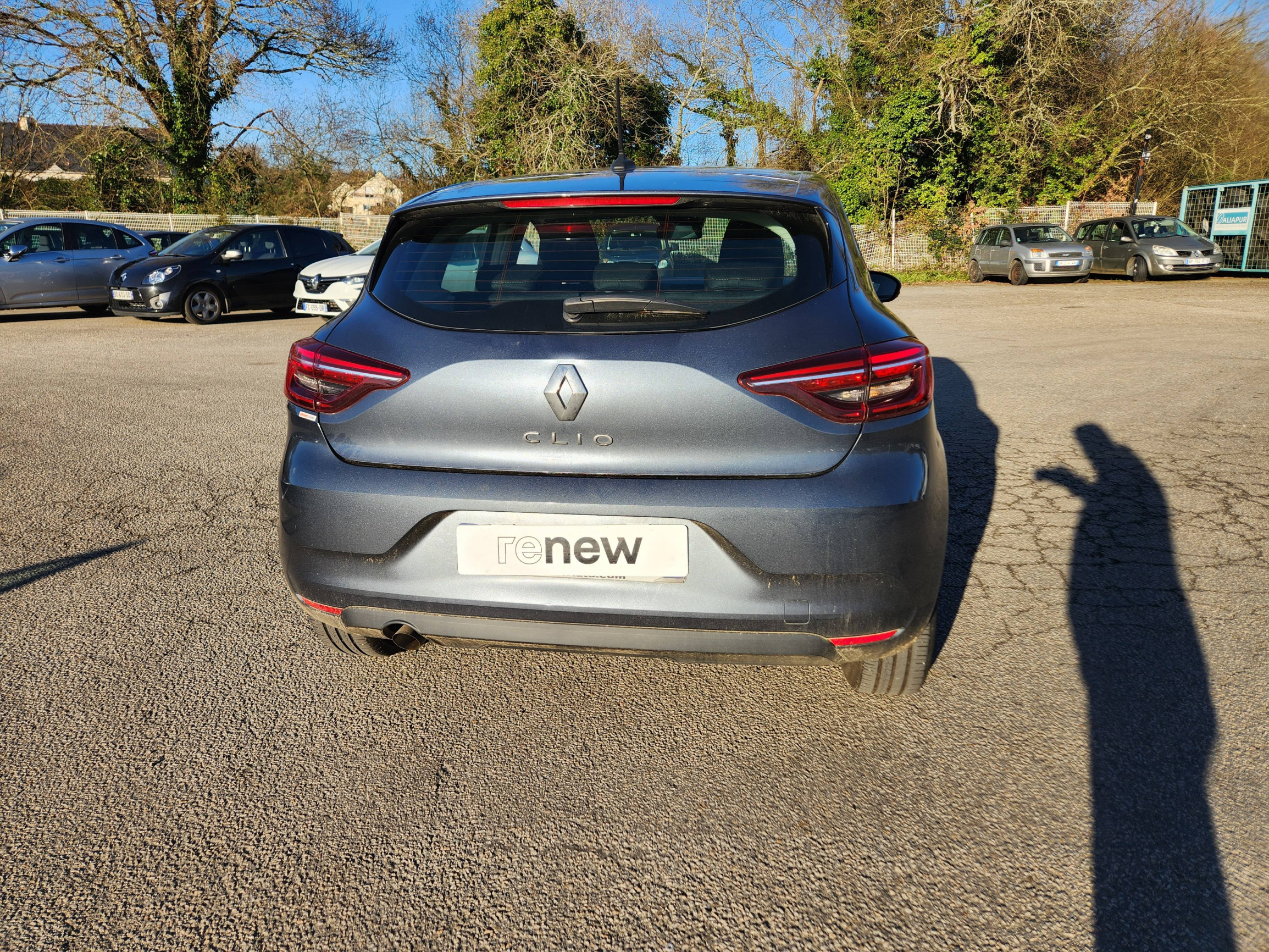 Vente en ligne Renault Clio 5 Clio TCe 90 au prix de 13 499 €