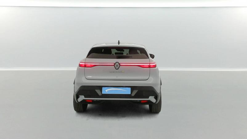Vente en ligne Renault Megane E-Tech  EV60 220 ch super charge au prix de 24 999 €