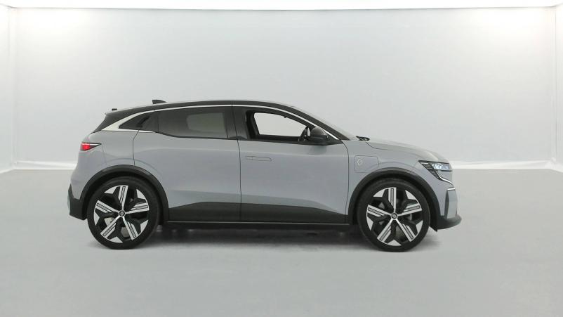 Vente en ligne Renault Megane E-Tech  EV60 220 ch super charge au prix de 24 999 €
