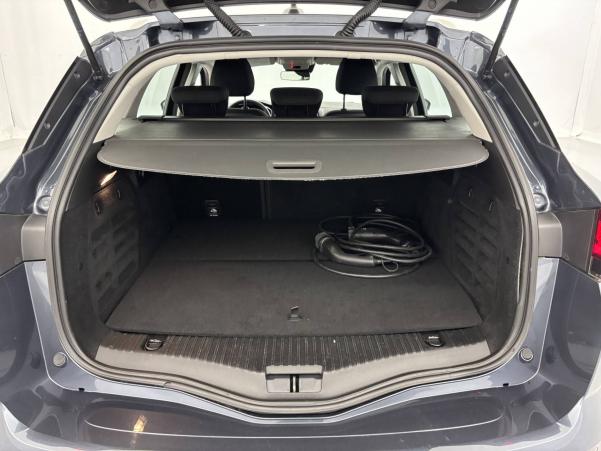 Vente en ligne Renault Megane 4 Estate Mégane IV Estate E-TECH Plug-In Hybride 160 - 21N au prix de 17 590 €