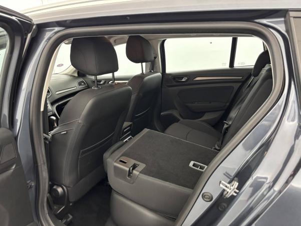 Vente en ligne Renault Megane 4 Estate Mégane IV Estate E-TECH Plug-In Hybride 160 - 21N au prix de 17 590 €