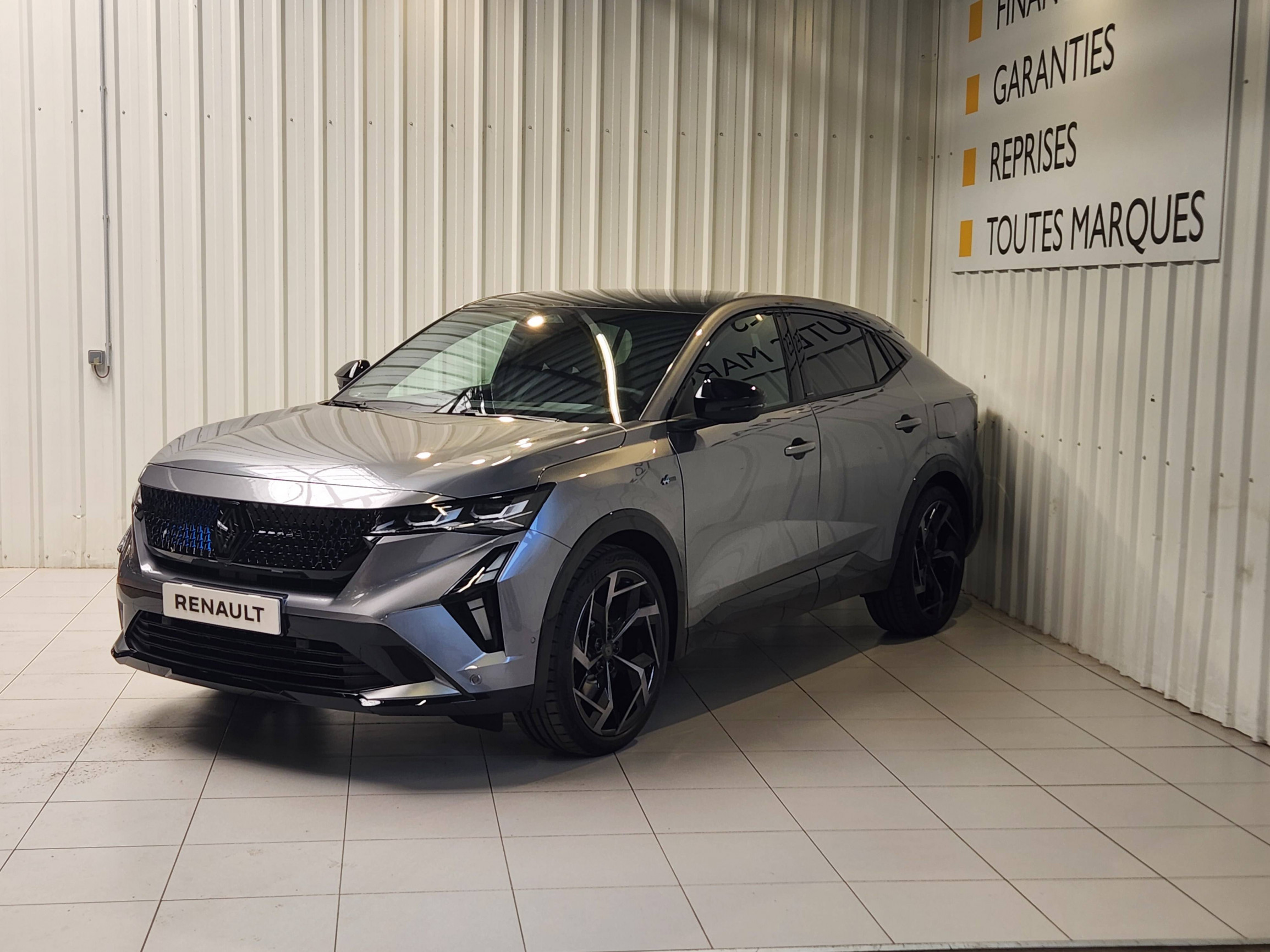 Renault Rafale  hyper hybrid E-Tech 4x4 300 occasion de 2025 en vente à Morlaix