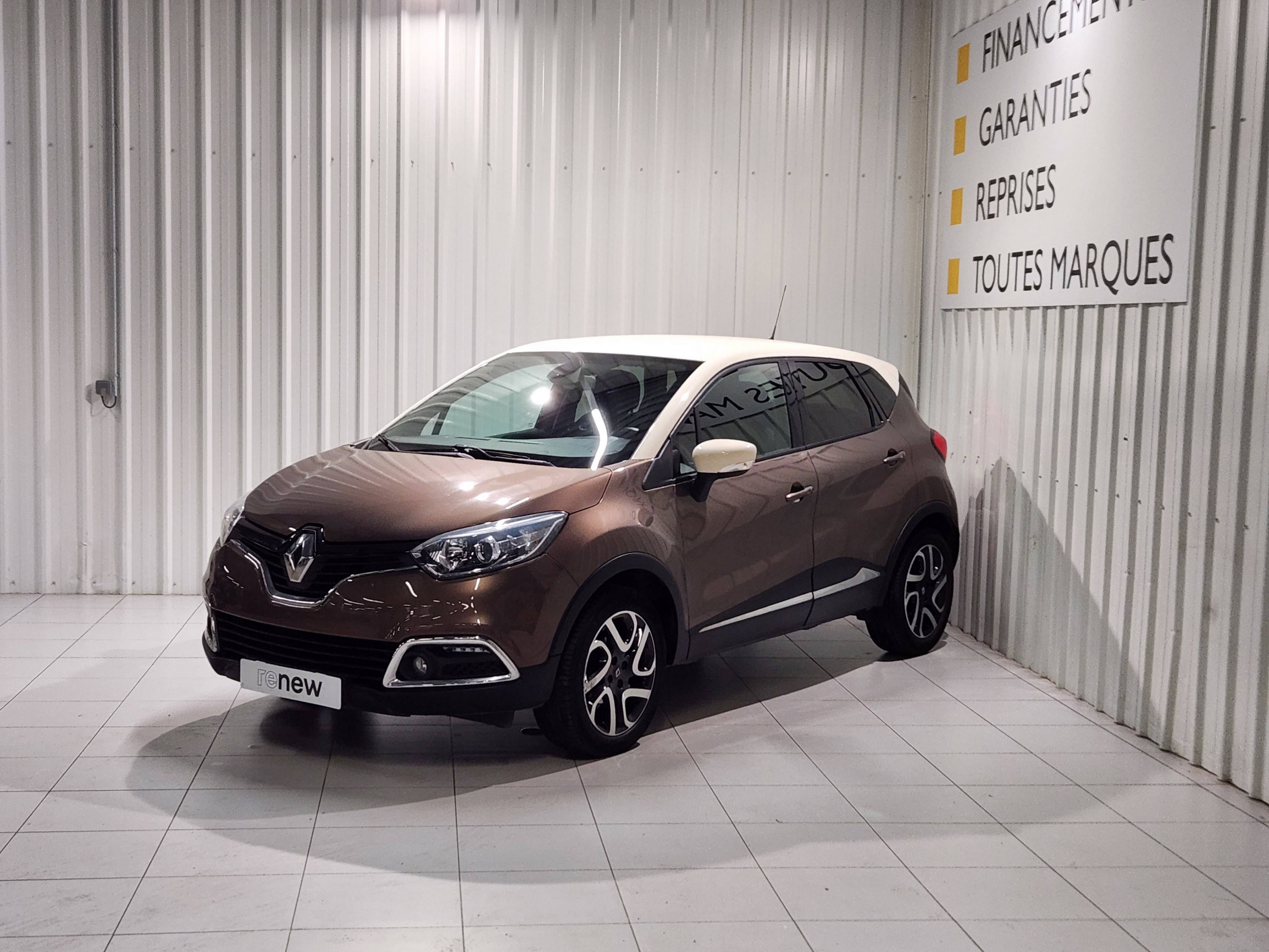 Renault Captur  TCe 90 Energy S&S eco2 occasion de 2015 en vente à Morlaix