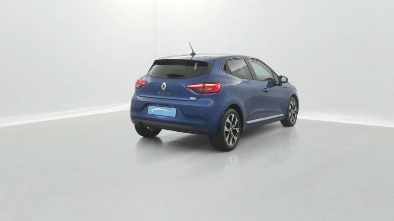 Vente en ligne Renault Clio 5 Clio Blue dCi 100 au prix de 16 499 €