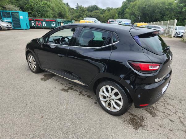 Vente en ligne Renault Clio 4 Clio TCe 90 Energy au prix de 10 999 €