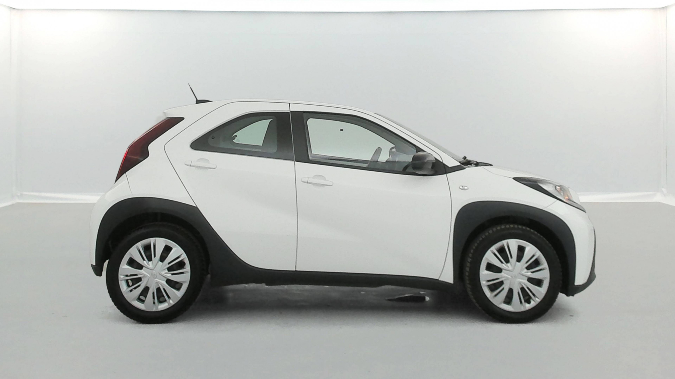 Vente en ligne Toyota Aygo X  1.0 VVT-i 72 au prix de 12 999 €