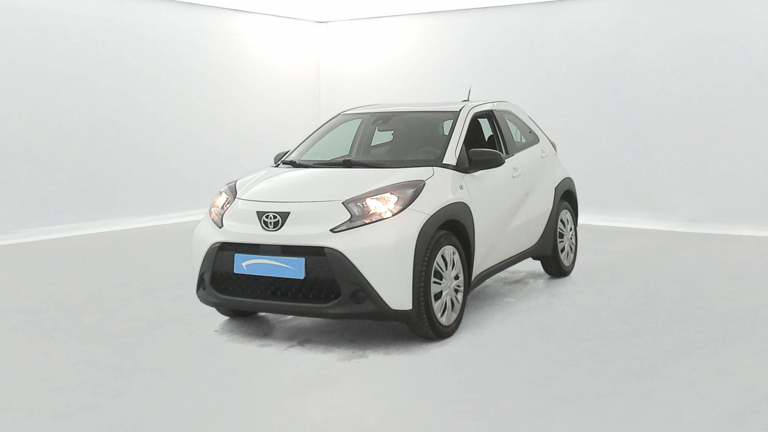 Toyota Aygo X  1.0 VVT-i 72 occasion de 2022 en vente à Morlaix