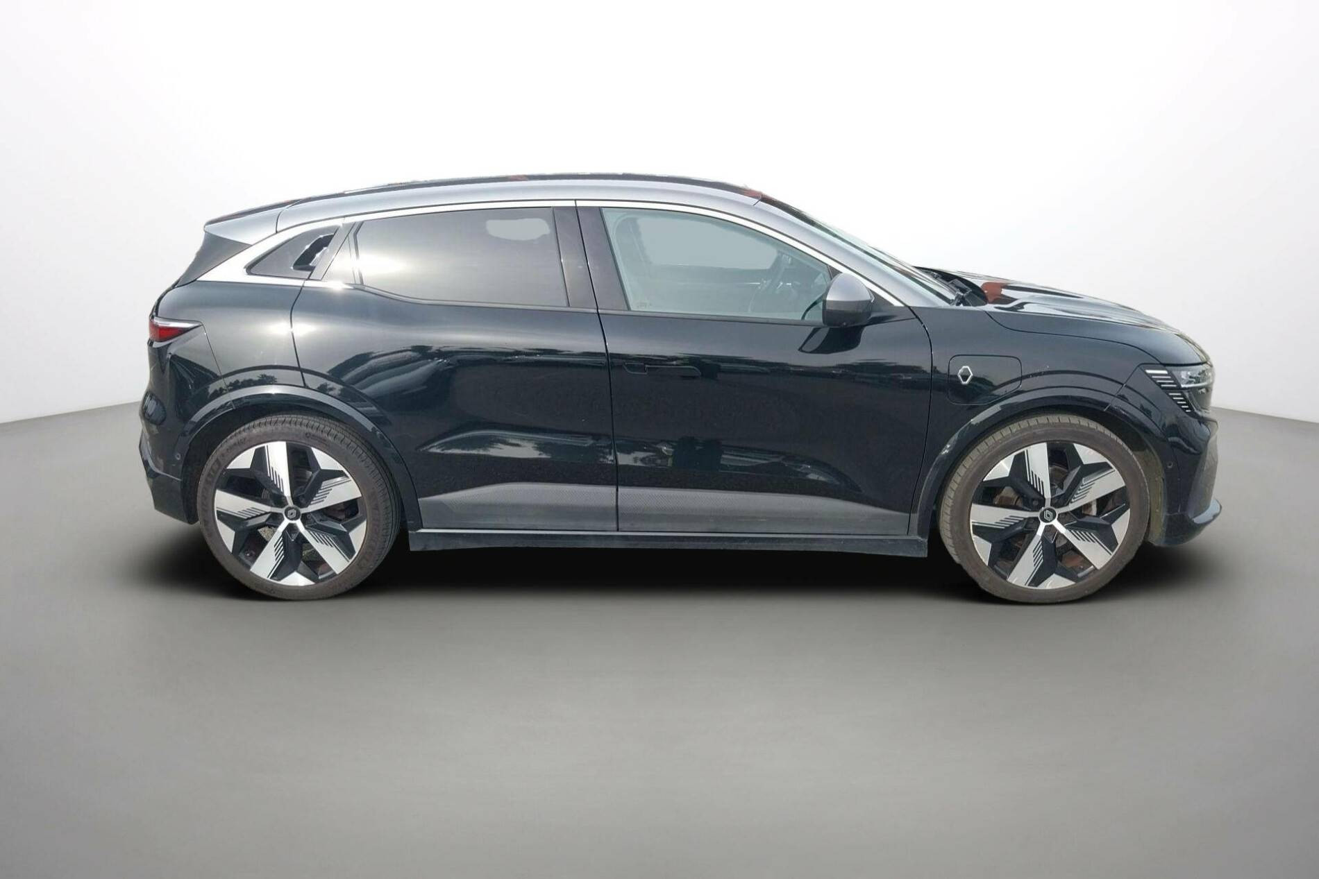Vente en ligne Renault Megane E-Tech  EV60 220 ch super charge au prix de 23 690 €