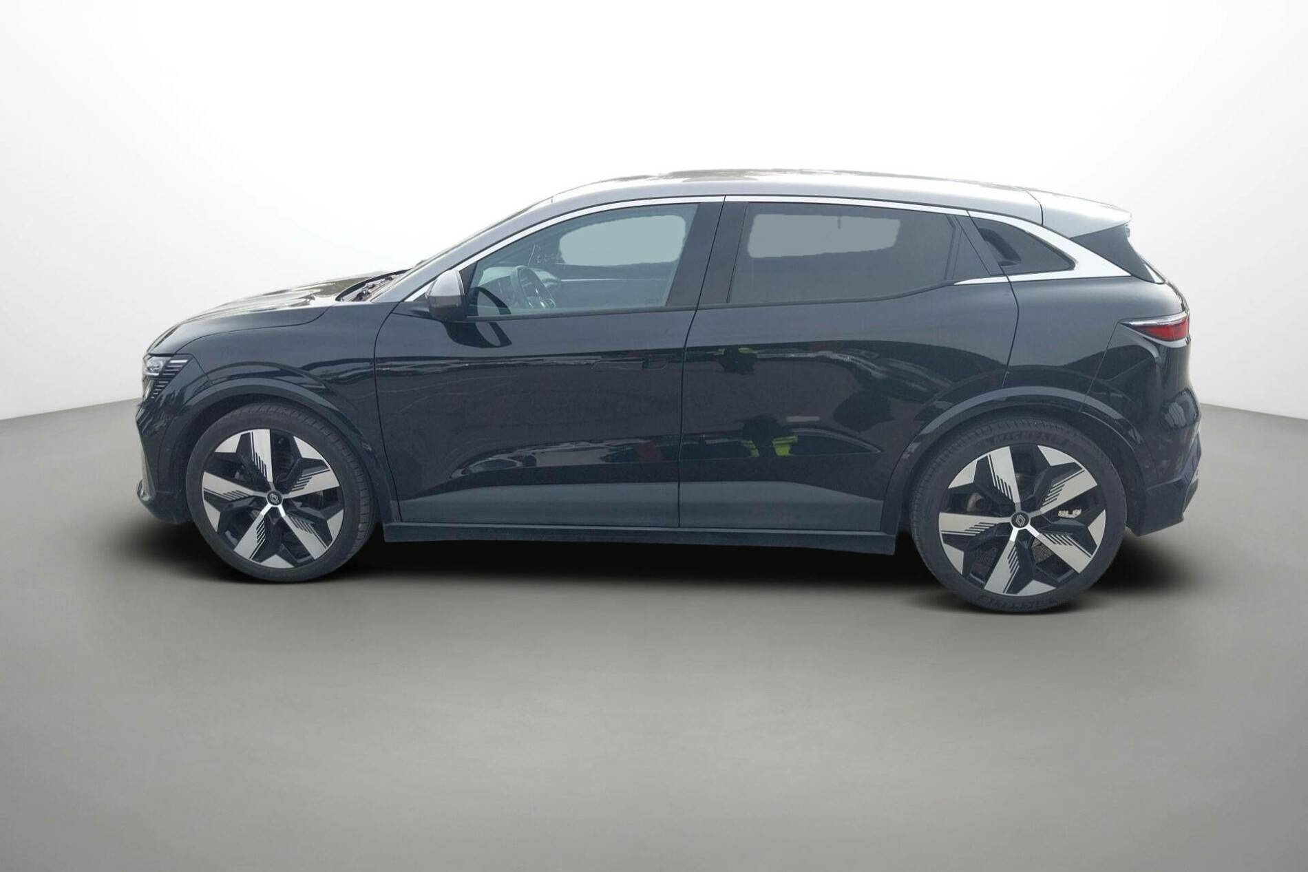 Vente en ligne Renault Megane E-Tech  EV60 220 ch super charge au prix de 23 690 €