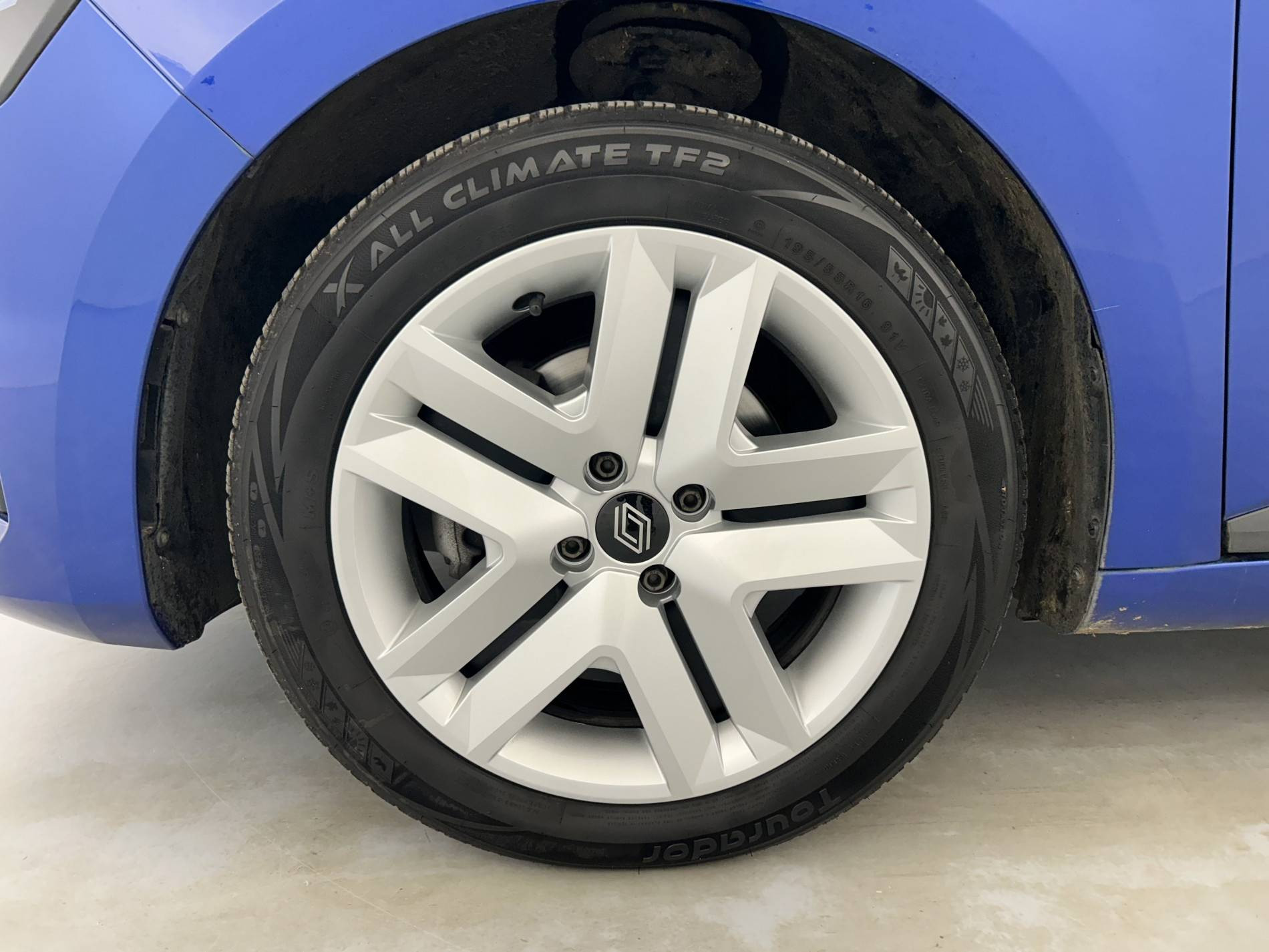 Vente en ligne Renault Clio 5 Clio Blue dCi 100 ch GSR2 au prix de 15 390 €