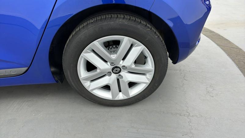 Vente en ligne Renault Clio 5 Clio TCe 100 GPL au prix de 15 999 €