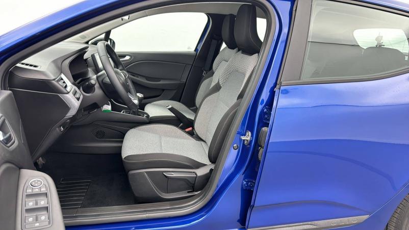 Vente en ligne Renault Clio 5 Clio TCe 100 GPL au prix de 15 999 €