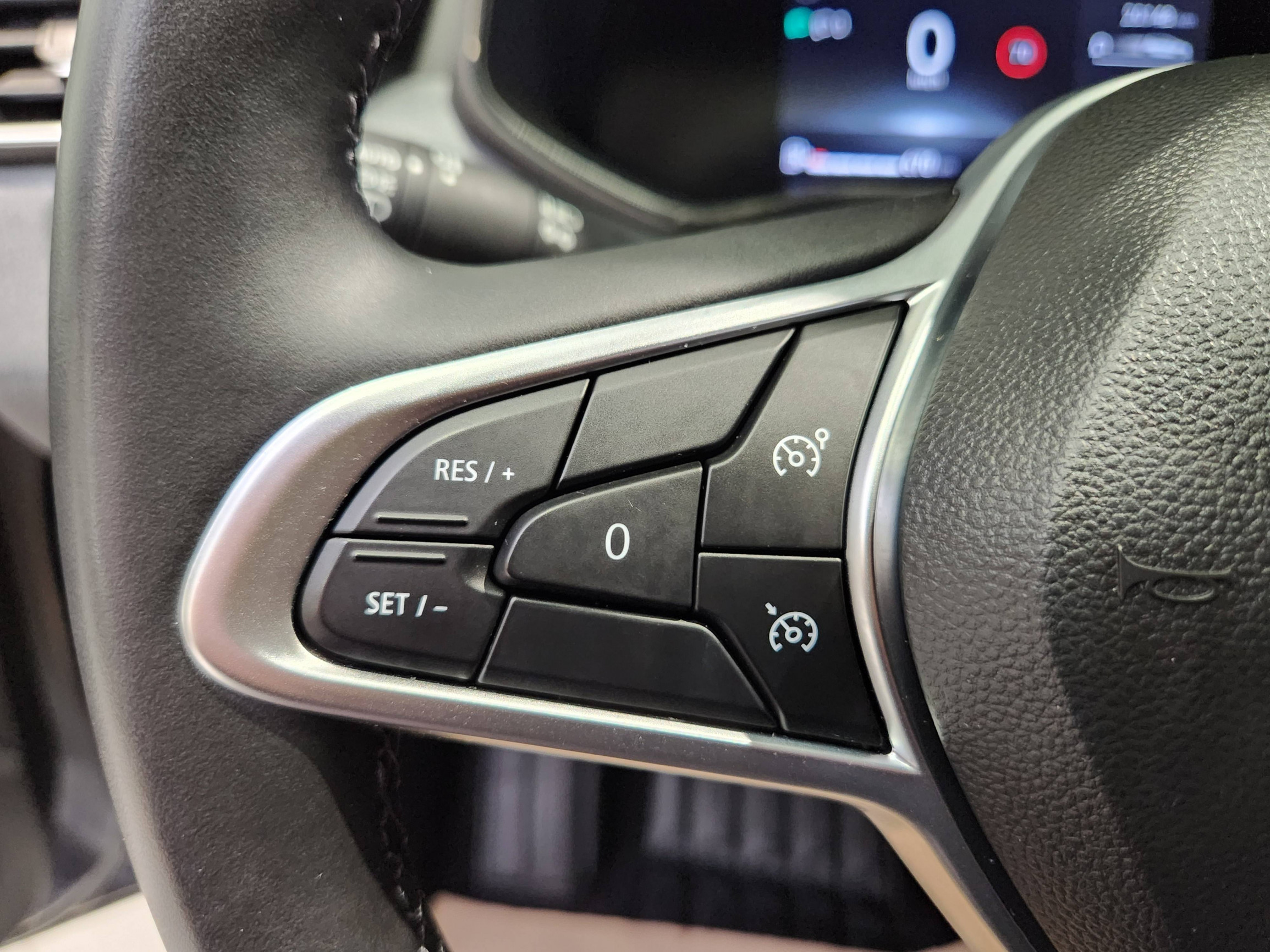 Vente en ligne Renault Clio 5 Clio TCe 90 au prix de 16 299 €