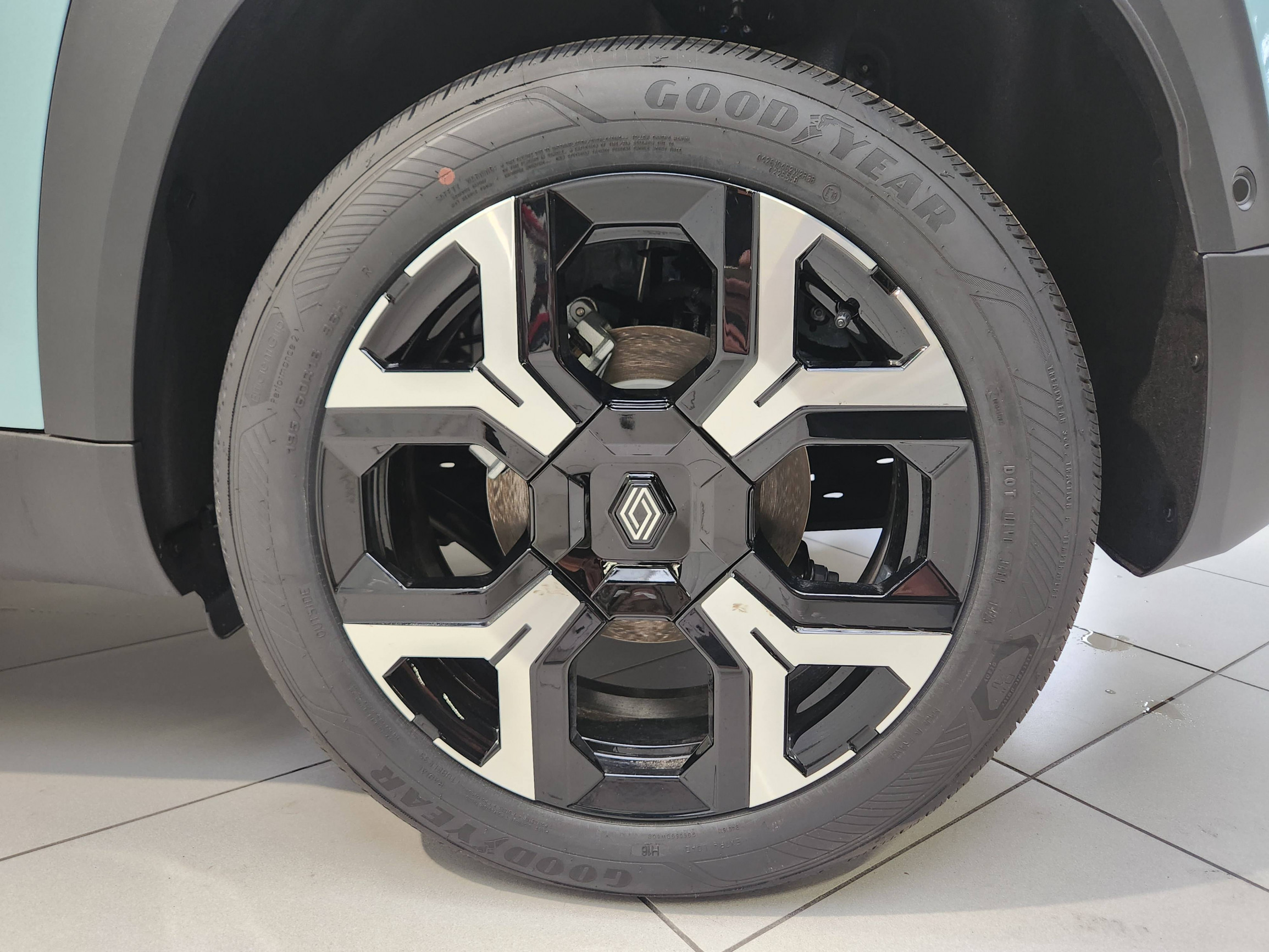 Vente en ligne Renault R4 E-Tech  150 ch autonomie confort au prix de 34 890 €