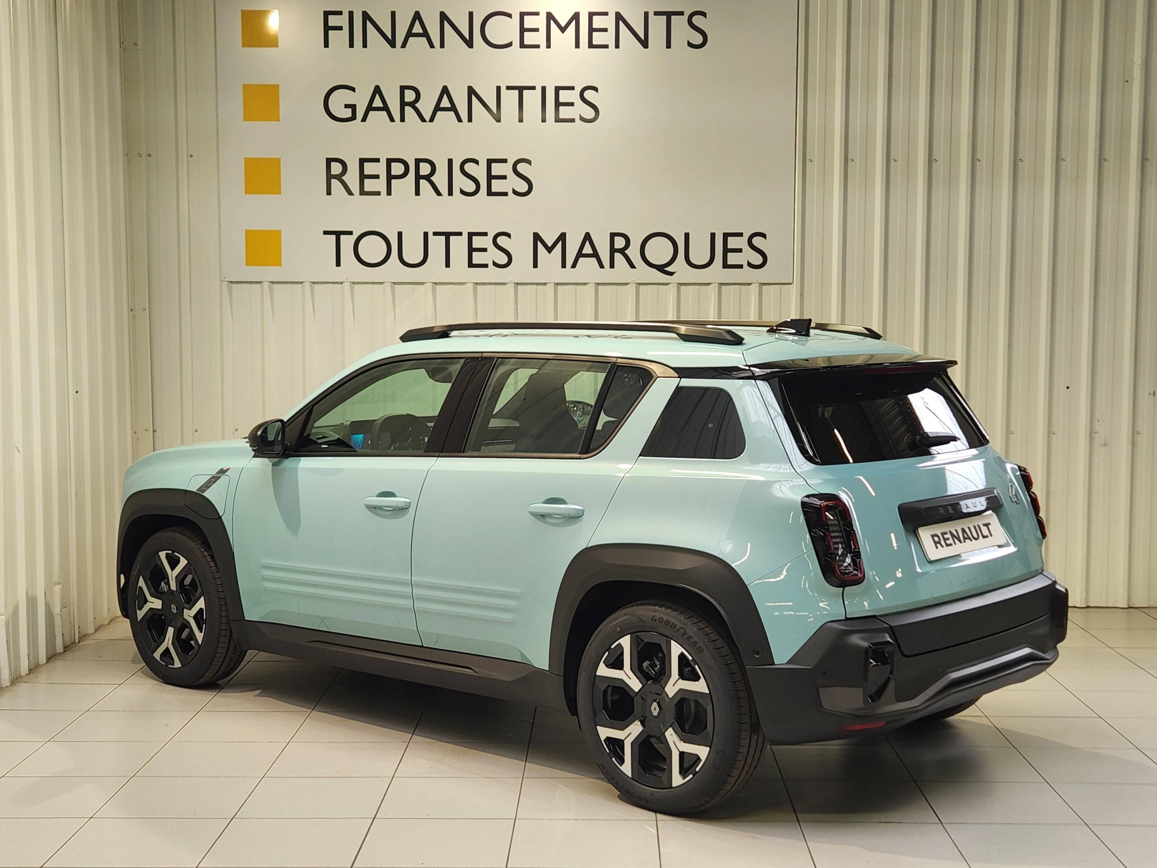 Vente en ligne Renault R4 E-Tech  150 ch autonomie confort au prix de 34 890 €