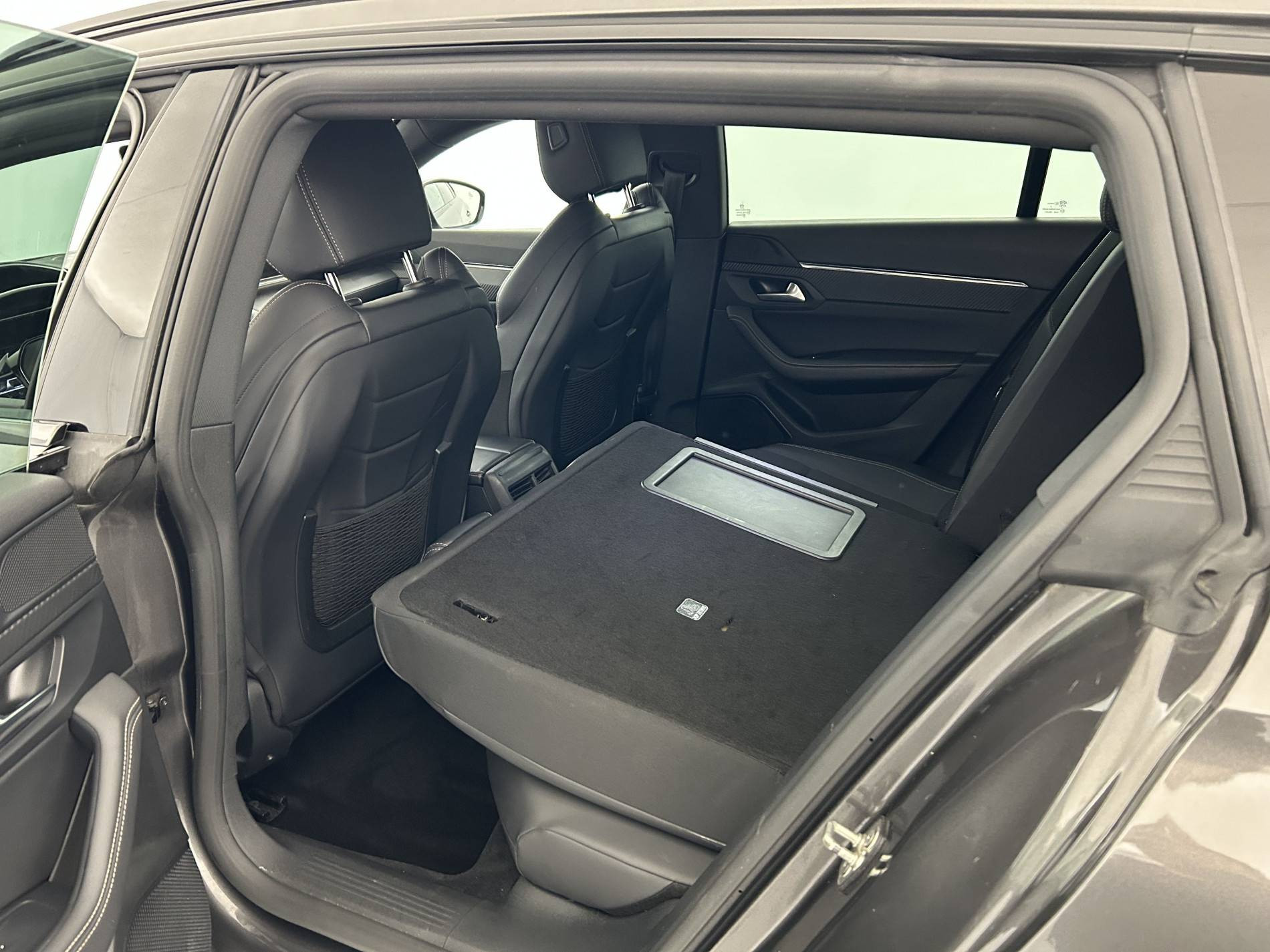 Vente en ligne Peugeot 508 SW  BlueHDi 130 ch S&S EAT8 au prix de 16 390 €