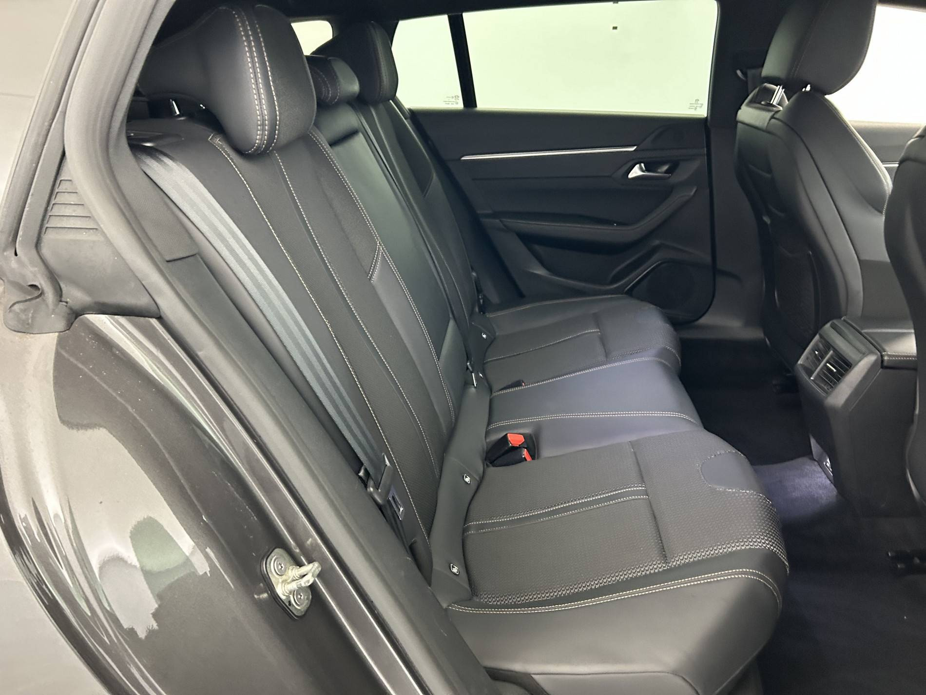 Vente en ligne Peugeot 508 SW  BlueHDi 130 ch S&S EAT8 au prix de 16 390 €