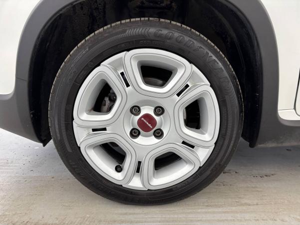 Vente en ligne Fiat Panda  1.0 70 ch Hybride BSG S/S au prix de 11 999 €