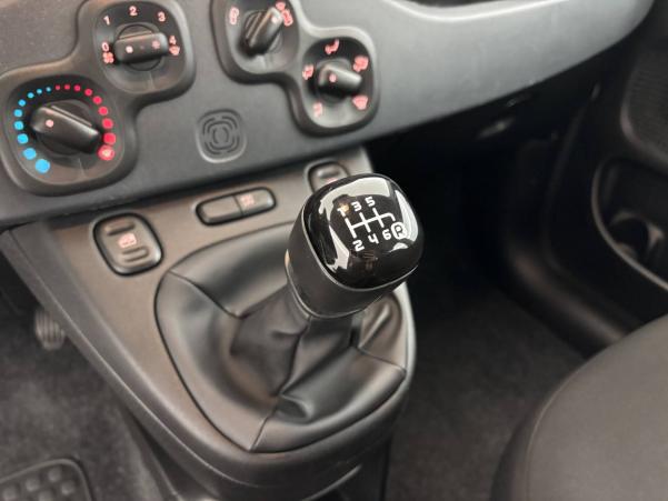 Vente en ligne Fiat Panda  1.0 70 ch Hybride BSG S/S au prix de 11 999 €