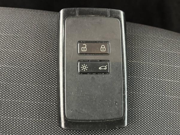 Vente en ligne Renault Arkana  mild hybrid 140 EDC FAP - 22 au prix de 19 990 €