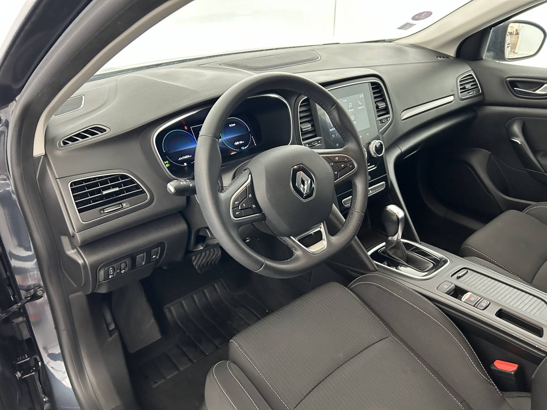 Vente en ligne Renault Megane 4 Estate Mégane IV Estate E-TECH Plug-In Hybride 160 au prix de 14 890 €