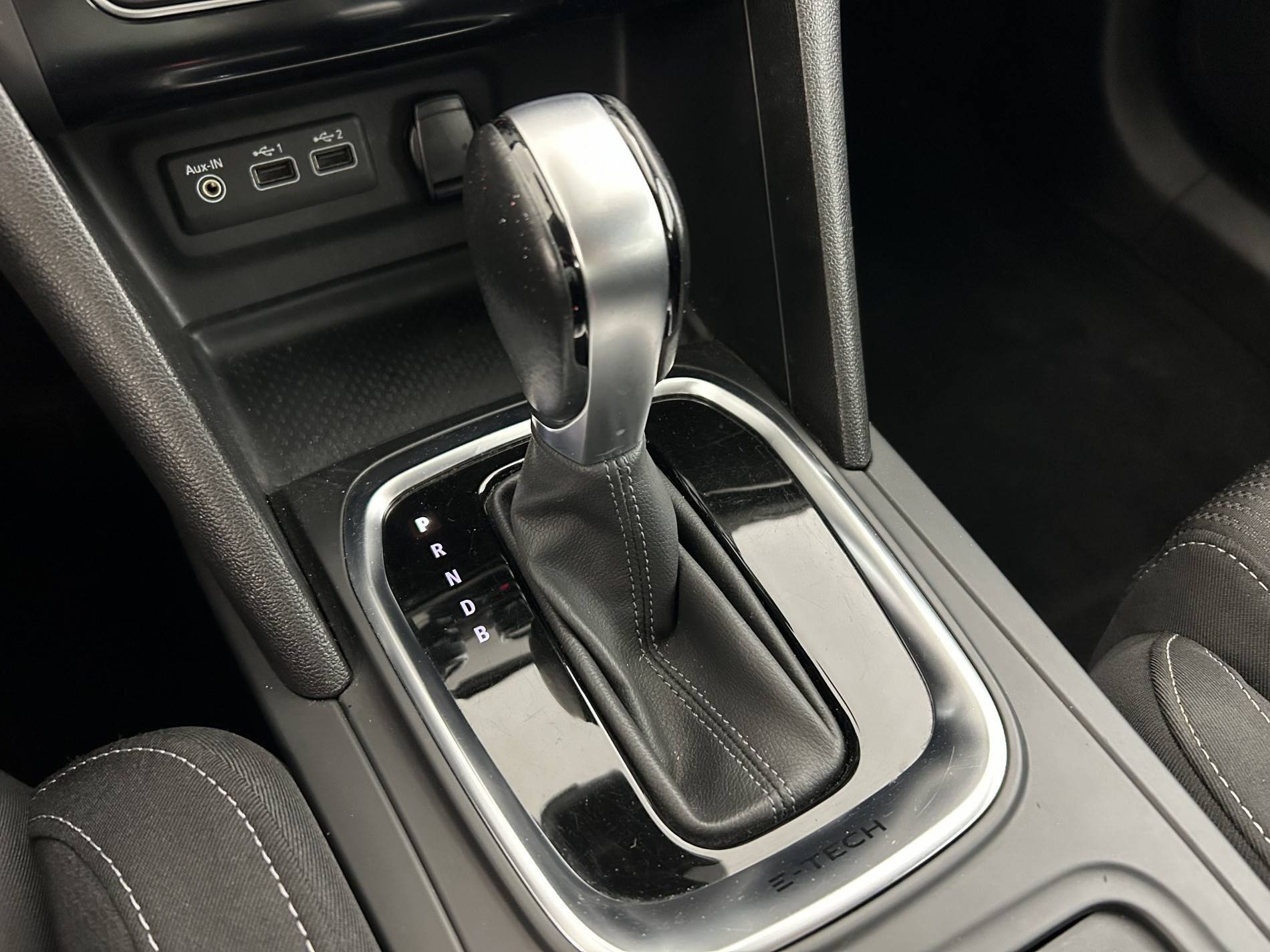 Vente en ligne Renault Megane 4 Estate Mégane IV Estate E-TECH Plug-In Hybride 160 au prix de 14 890 €