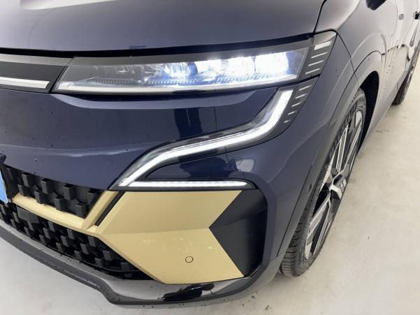 Vente en ligne Renault Megane E-Tech  EV60 220 ch super charge au prix de 24 499 €