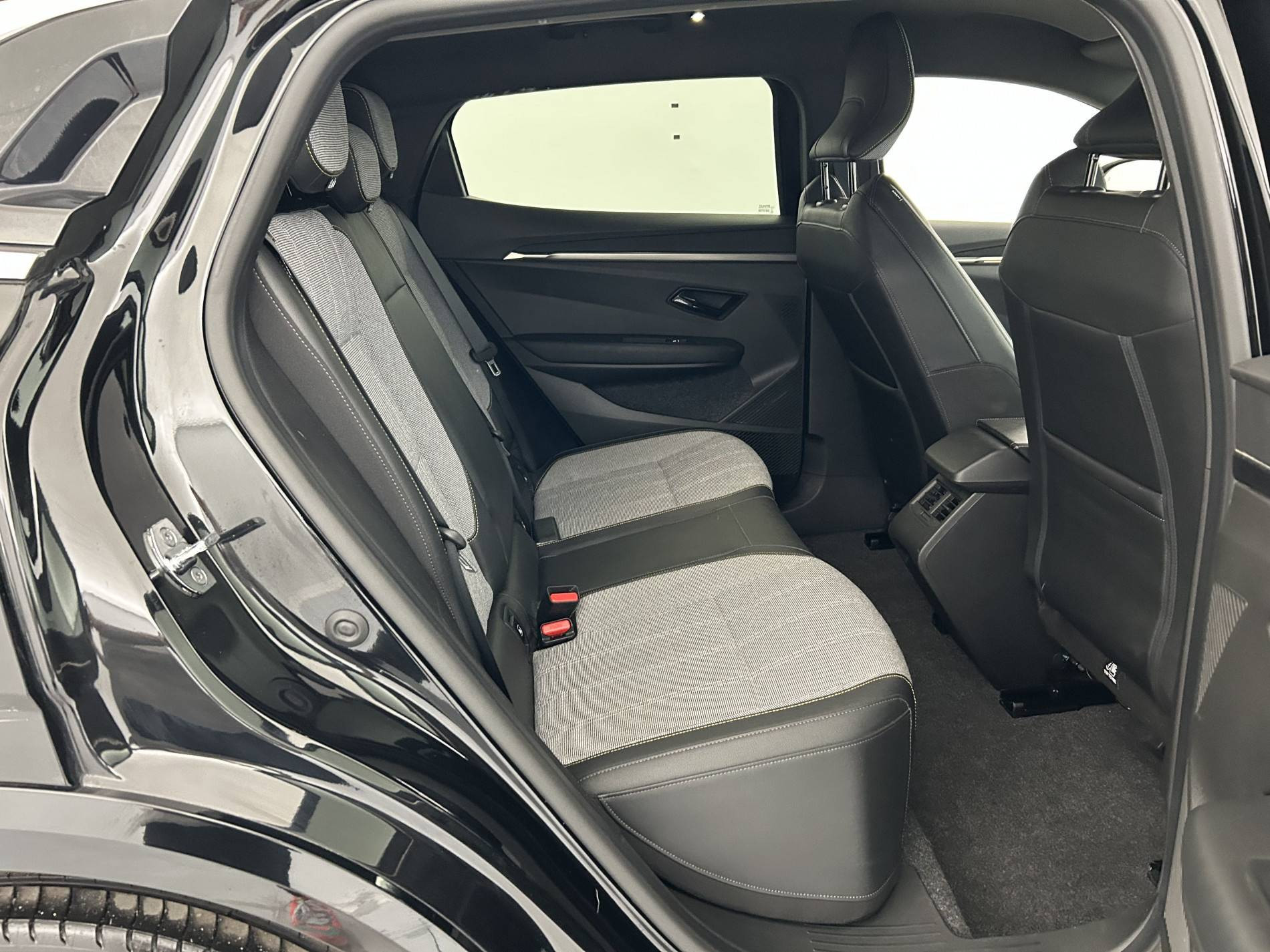 Vente en ligne Renault Megane E-Tech  EV60 220 ch super charge au prix de 23 690 €