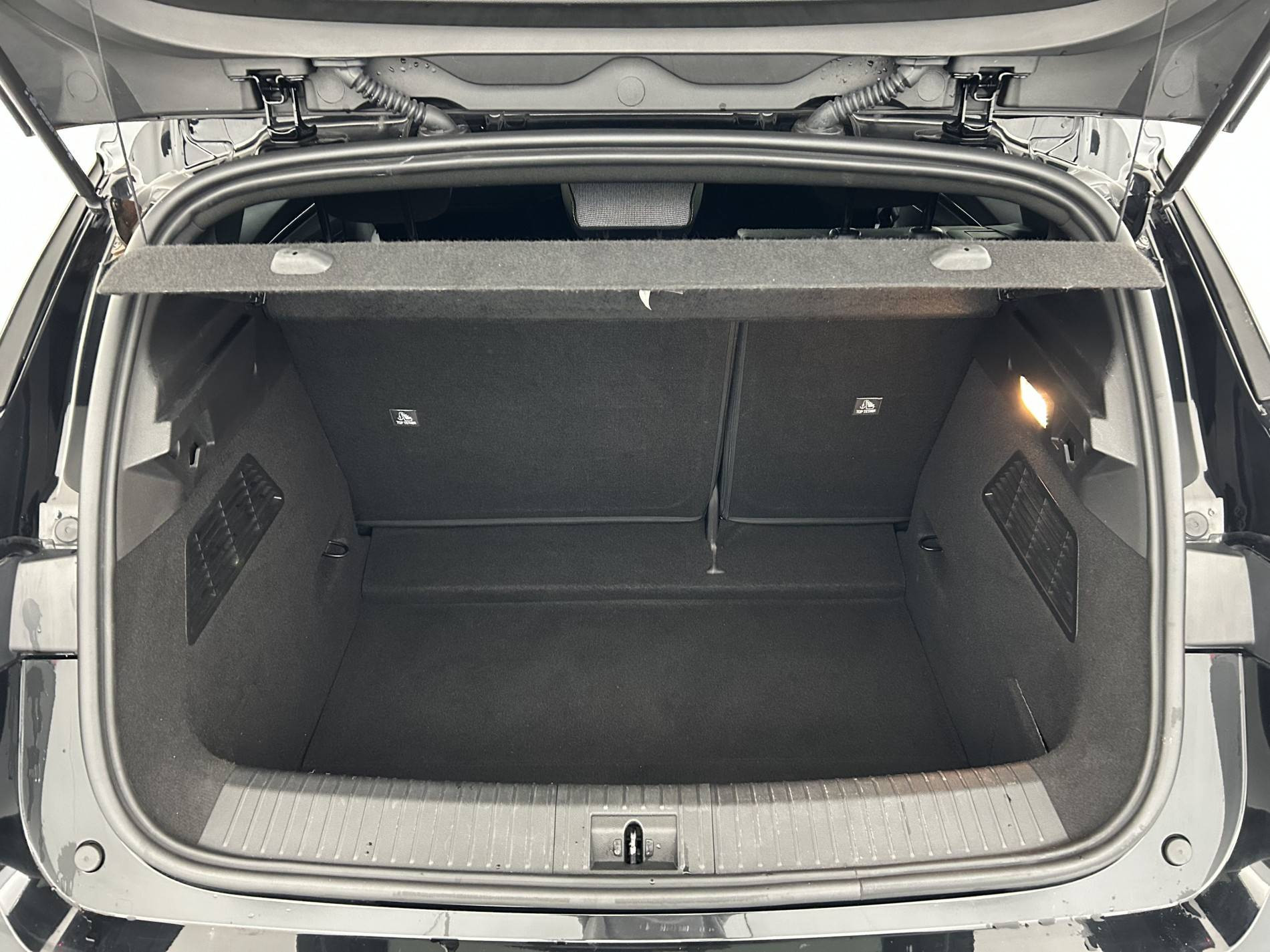 Vente en ligne Renault Megane E-Tech  EV60 220 ch super charge au prix de 23 690 €