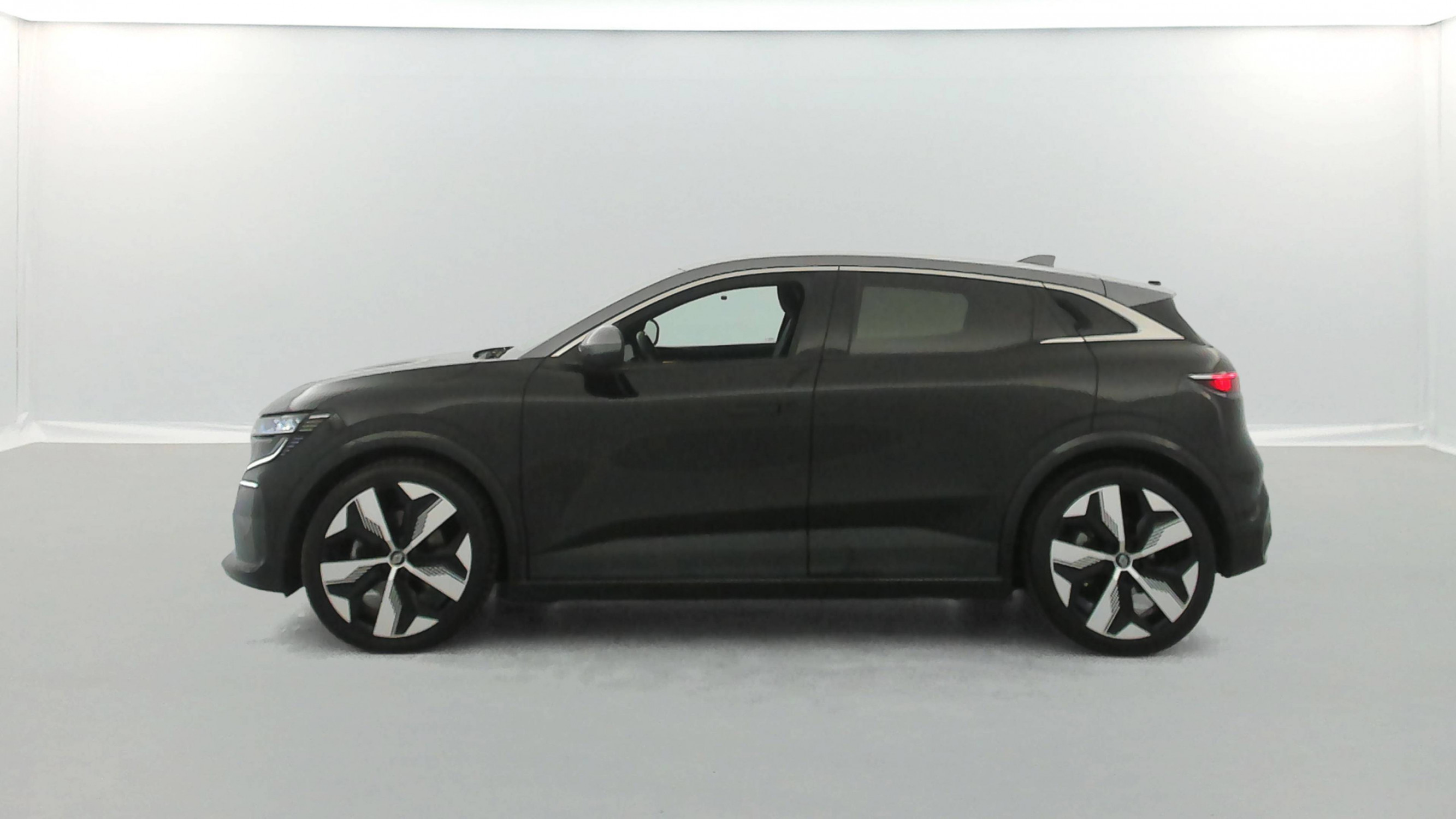 Vente en ligne Renault Megane E-Tech  EV60 220 ch super charge au prix de 23 690 €
