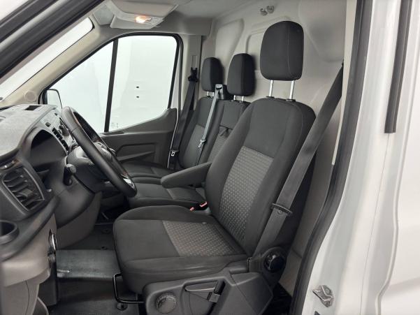Vente en ligne Ford Transit TRANSIT FGN T350 L2H2 2.0 ECOBLUE 170 S&S au prix de 19 999 €