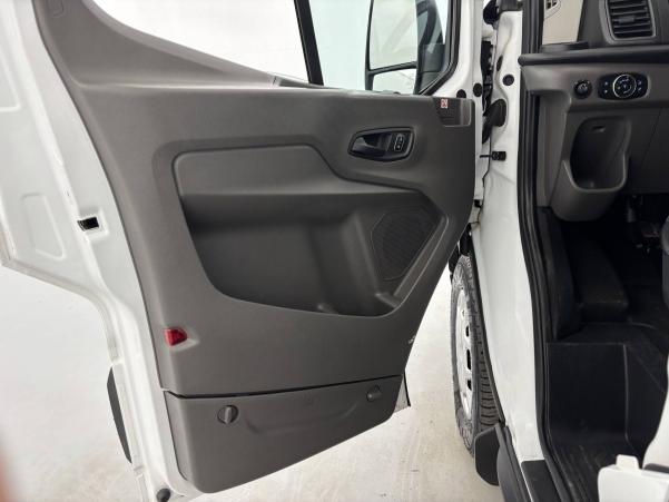 Vente en ligne Ford Transit TRANSIT FGN T350 L2H2 2.0 ECOBLUE 170 S&S au prix de 19 999 €