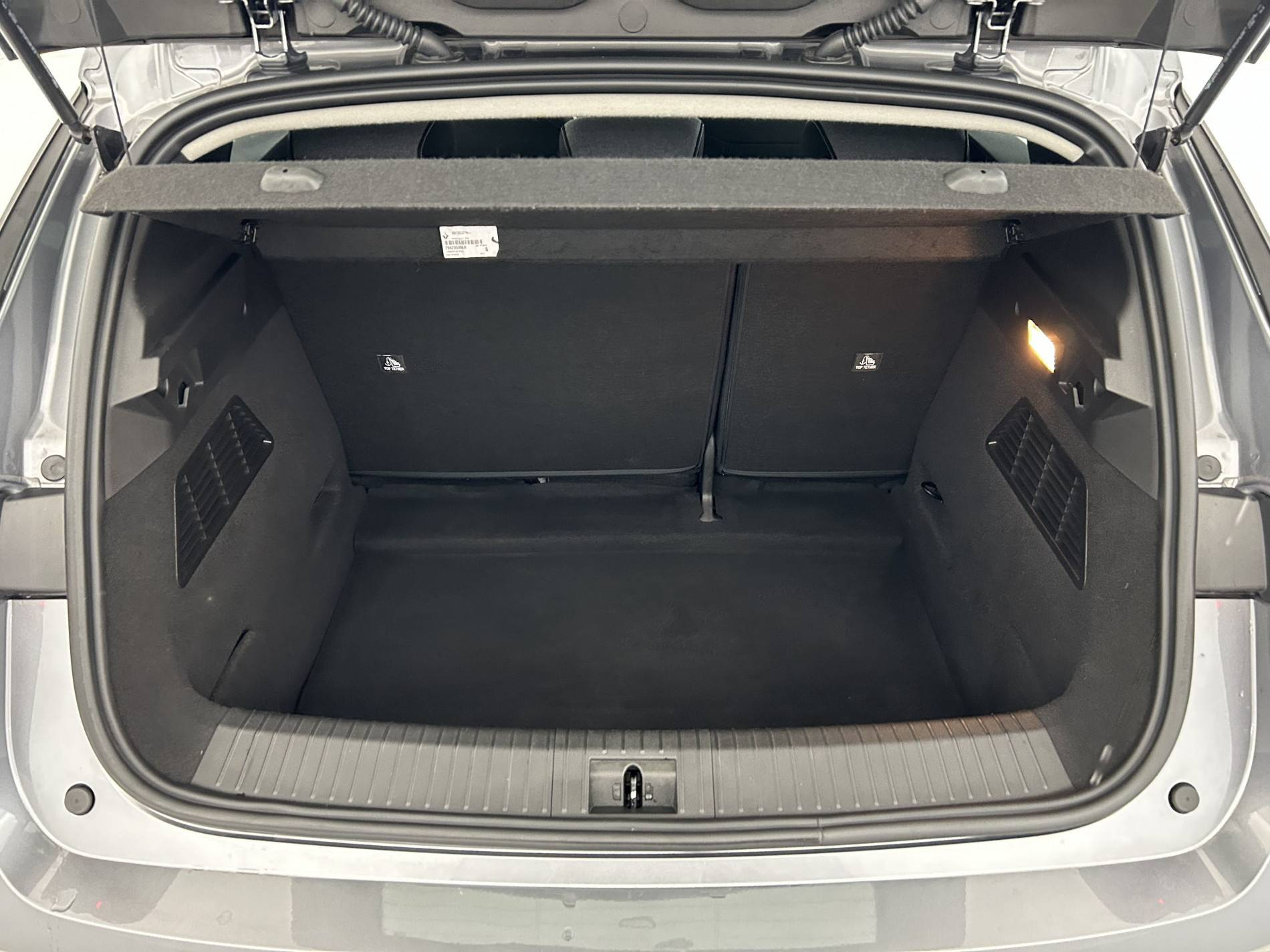 Vente en ligne Renault Megane E-Tech  EV60 220 ch super charge au prix de 19 890 €