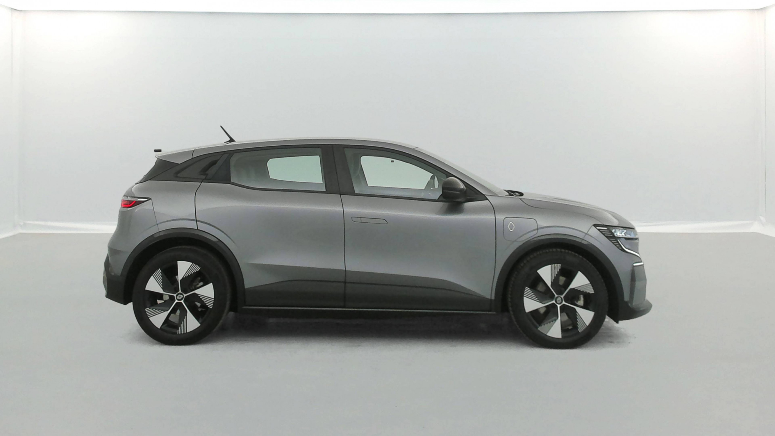 Vente en ligne Renault Megane E-Tech  EV60 220 ch super charge au prix de 19 890 €
