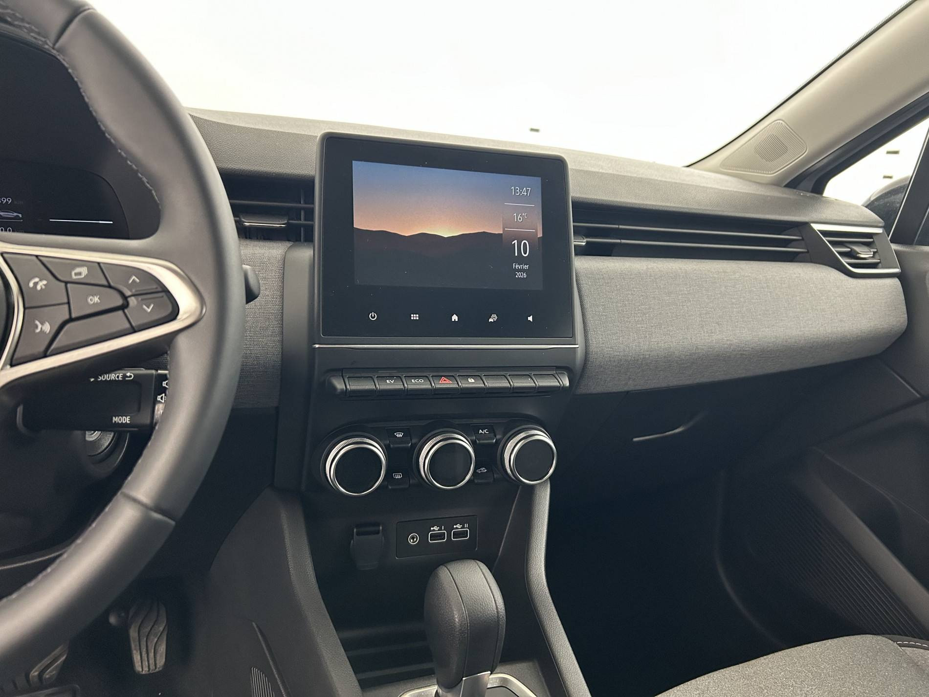 Vente en ligne Renault Clio 5 Clio E-Tech full hybrid 145 ch GSR2 au prix de 19 790 €