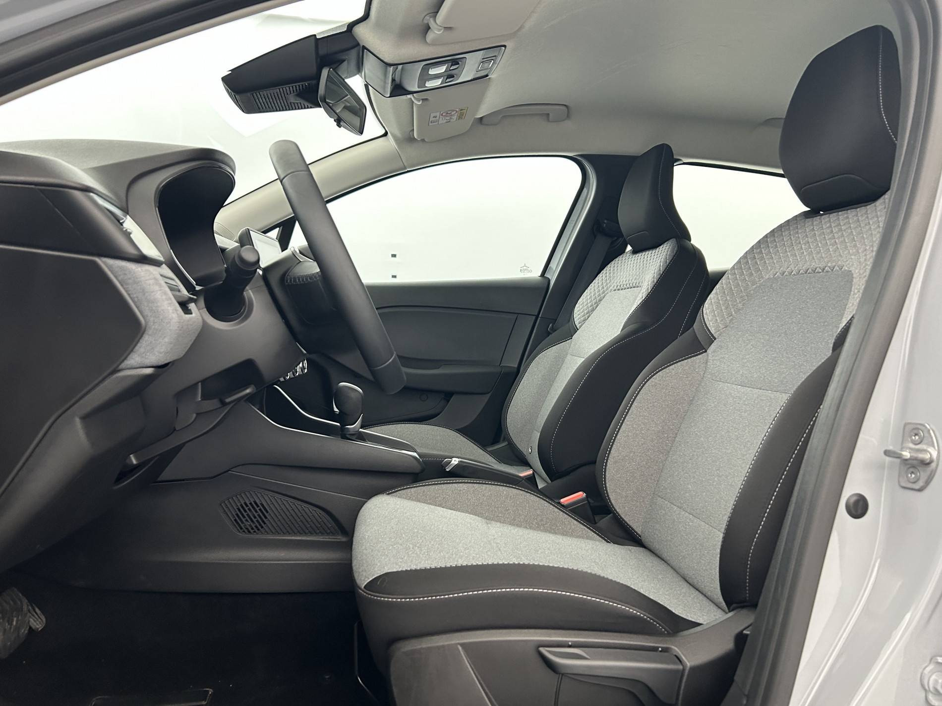 Vente en ligne Renault Clio 5 Clio E-Tech full hybrid 145 ch GSR2 au prix de 19 790 €