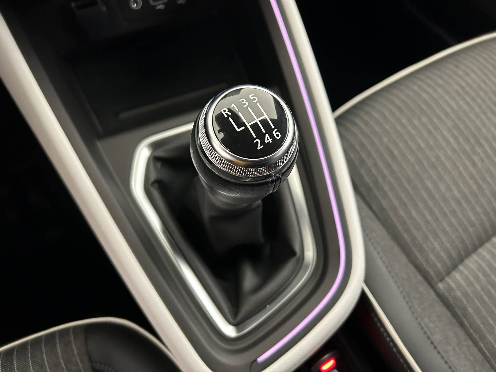 Vente en ligne Renault Clio 5 Clio TCe 90 au prix de 15 999 €