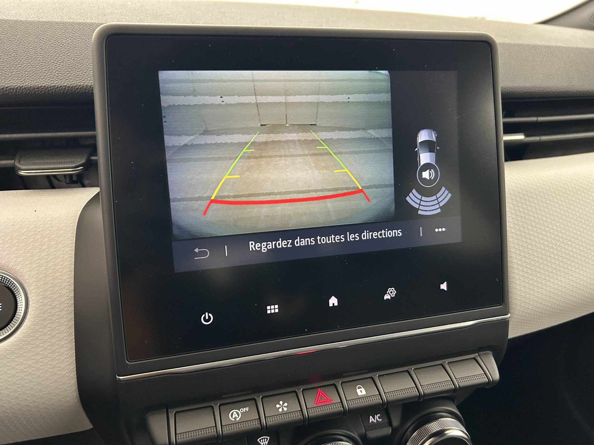 Vente en ligne Renault Clio 5 Clio TCe 90 au prix de 15 999 €